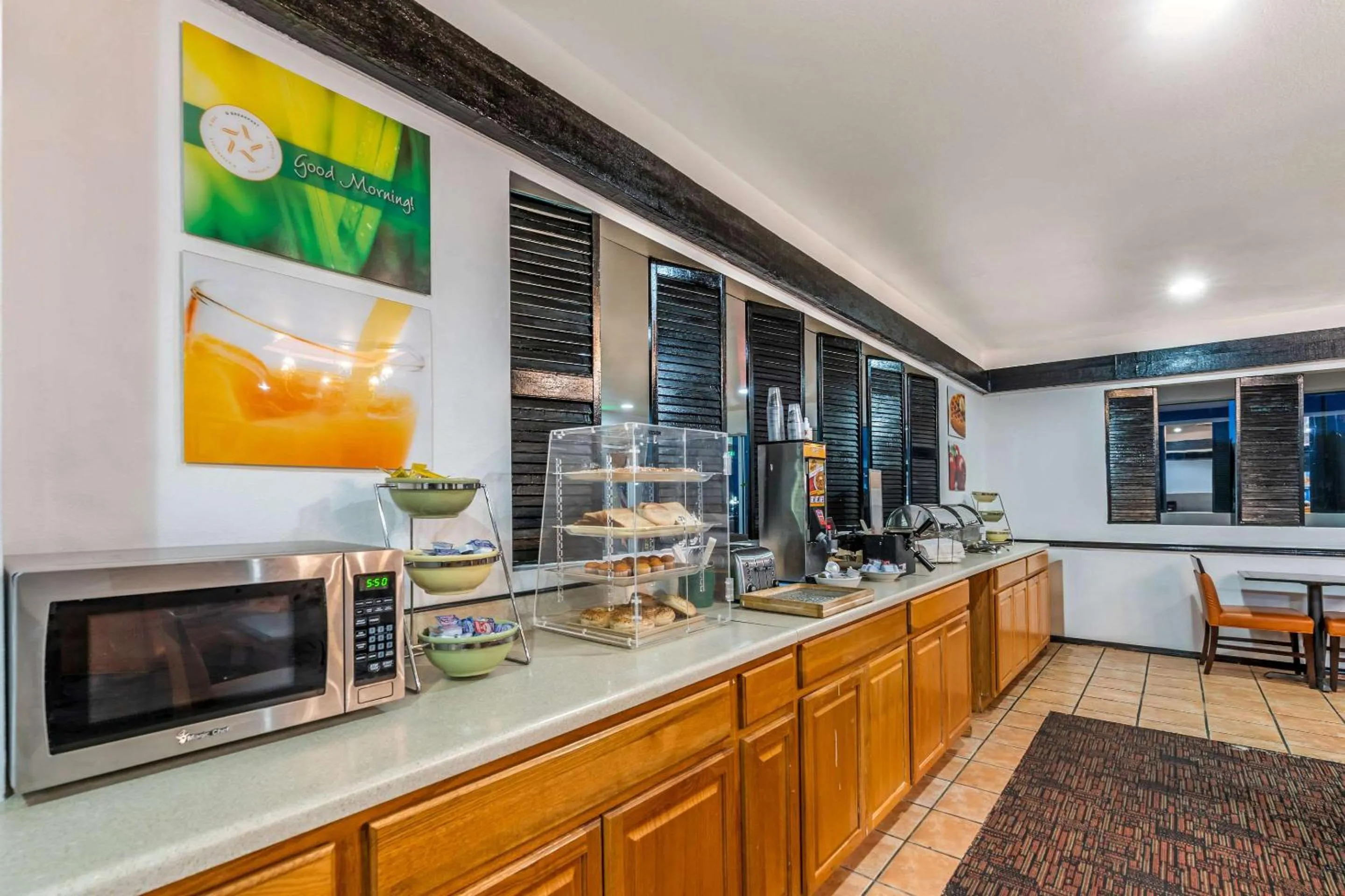 Breakfast in Quality Inn Tucumcari