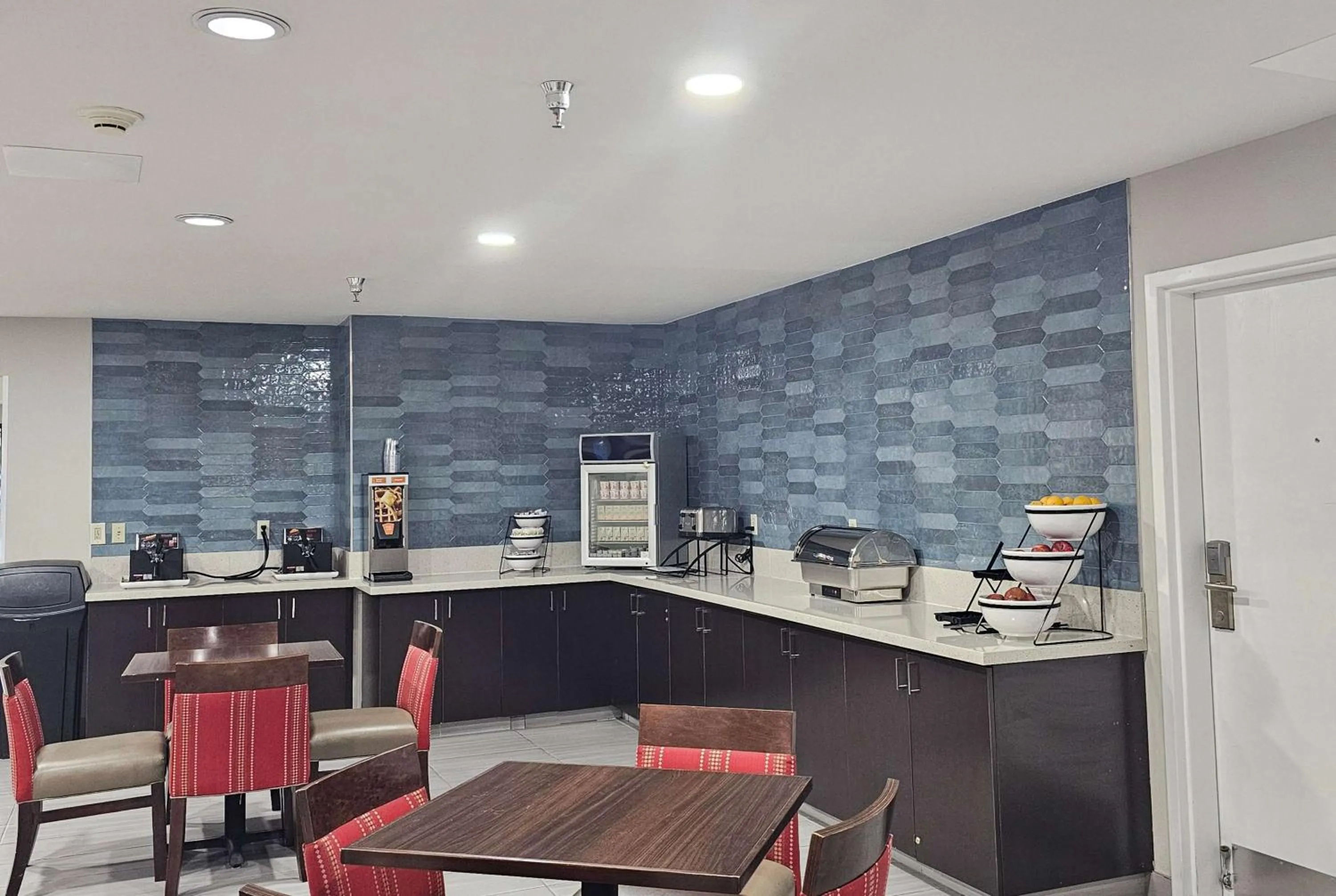 Breakfast in Wingate by Wyndham Los Alamos