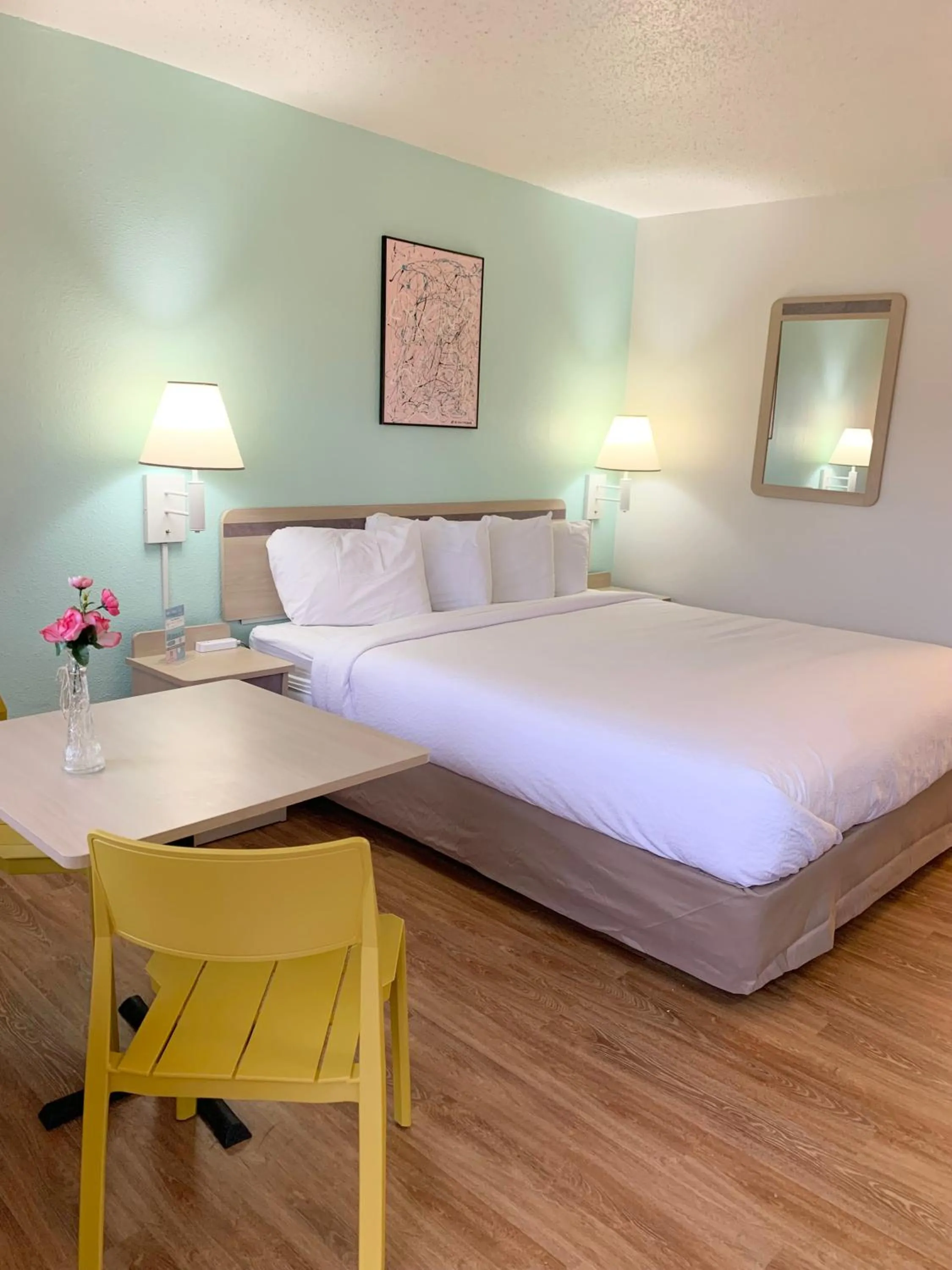 Bedroom, Bed in LuLu Silver City