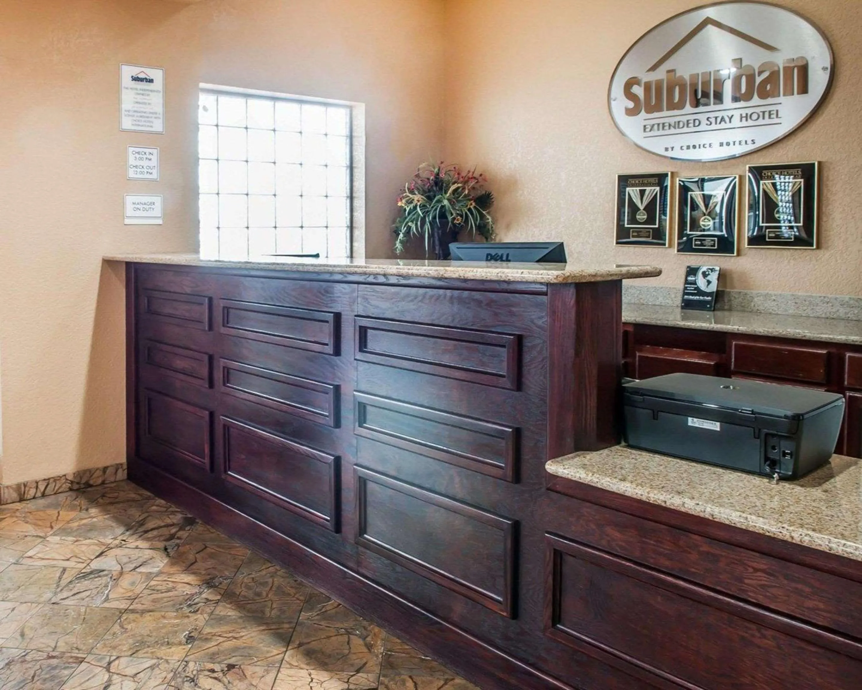 Lobby or reception in Suburban Studios Alamogordo