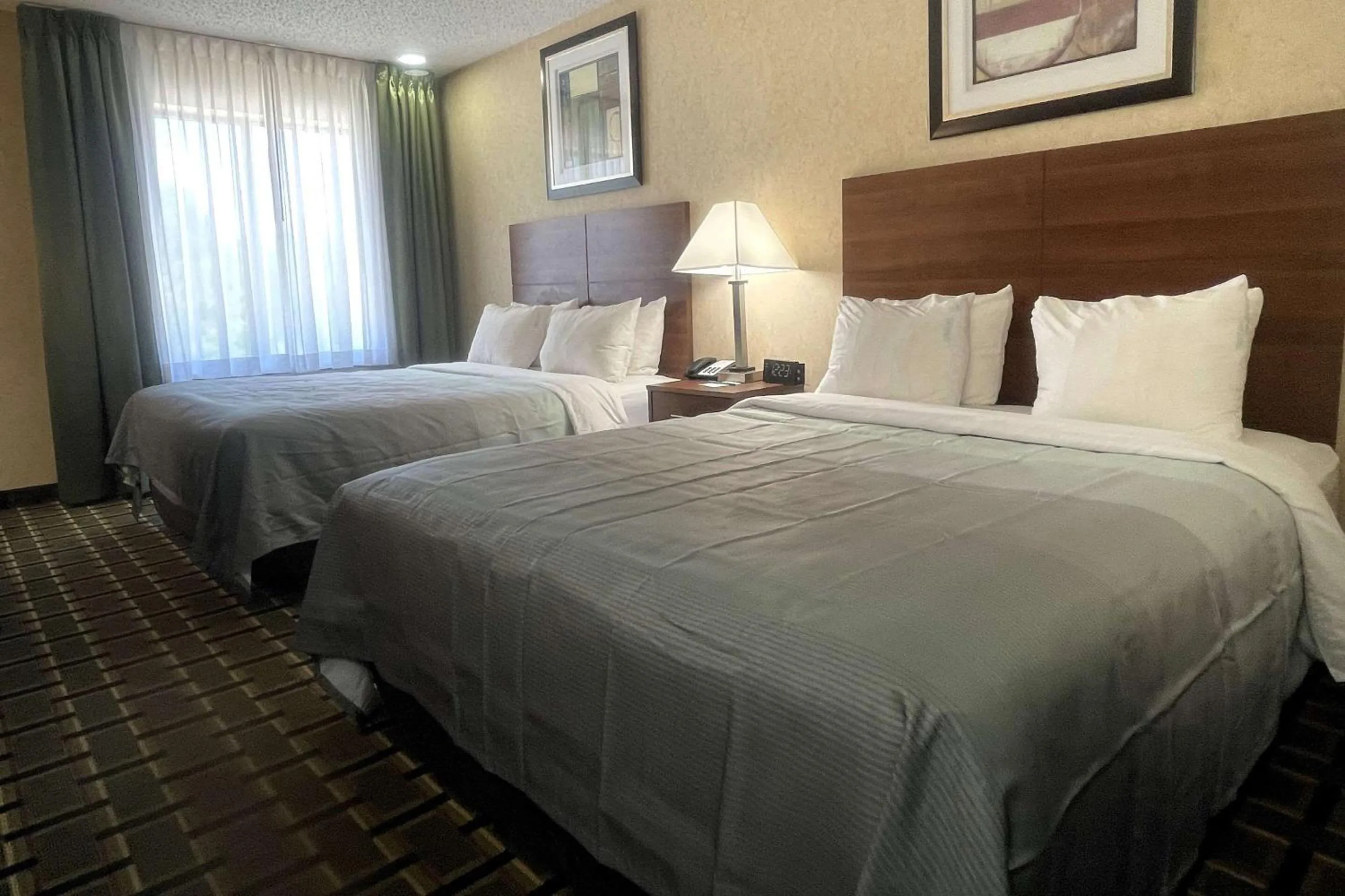 Bedroom, Bed in Quality Inn Raton, NM