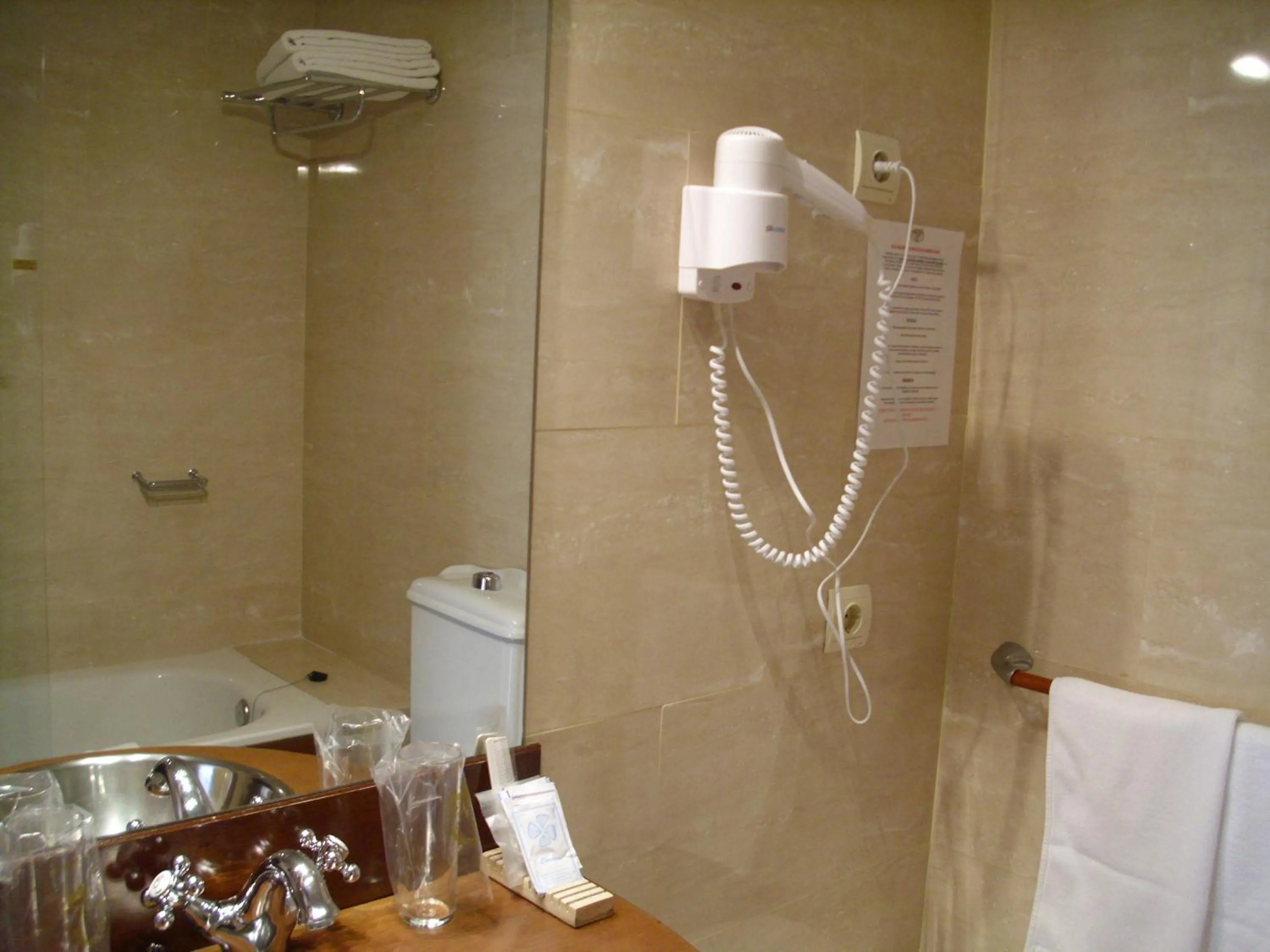 Bathroom in Hotel Rural Vado del Duratón