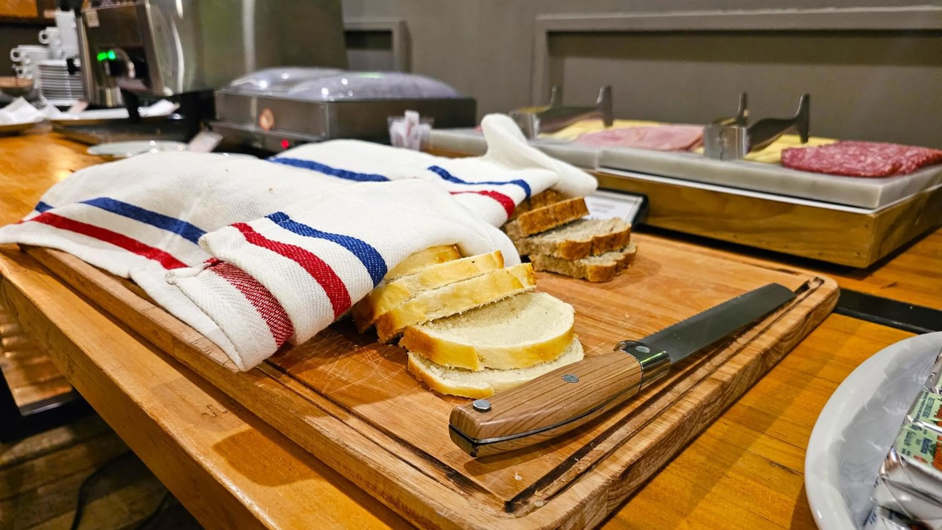 Breakfast, Bed in Pioneros Suites by Grupo Tierra Gaucha