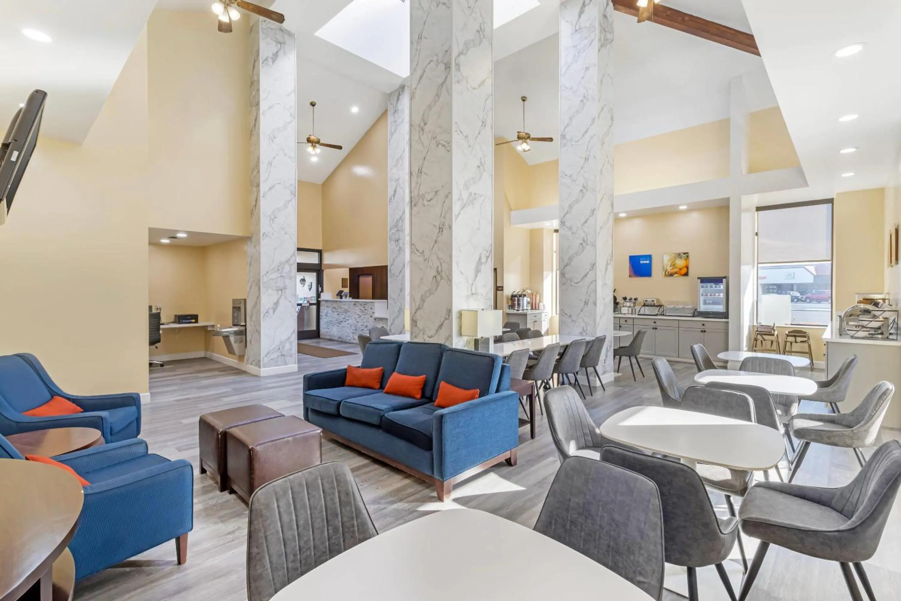 Lobby or reception in Comfort Inn & Suites Near Fallon Naval Air Station