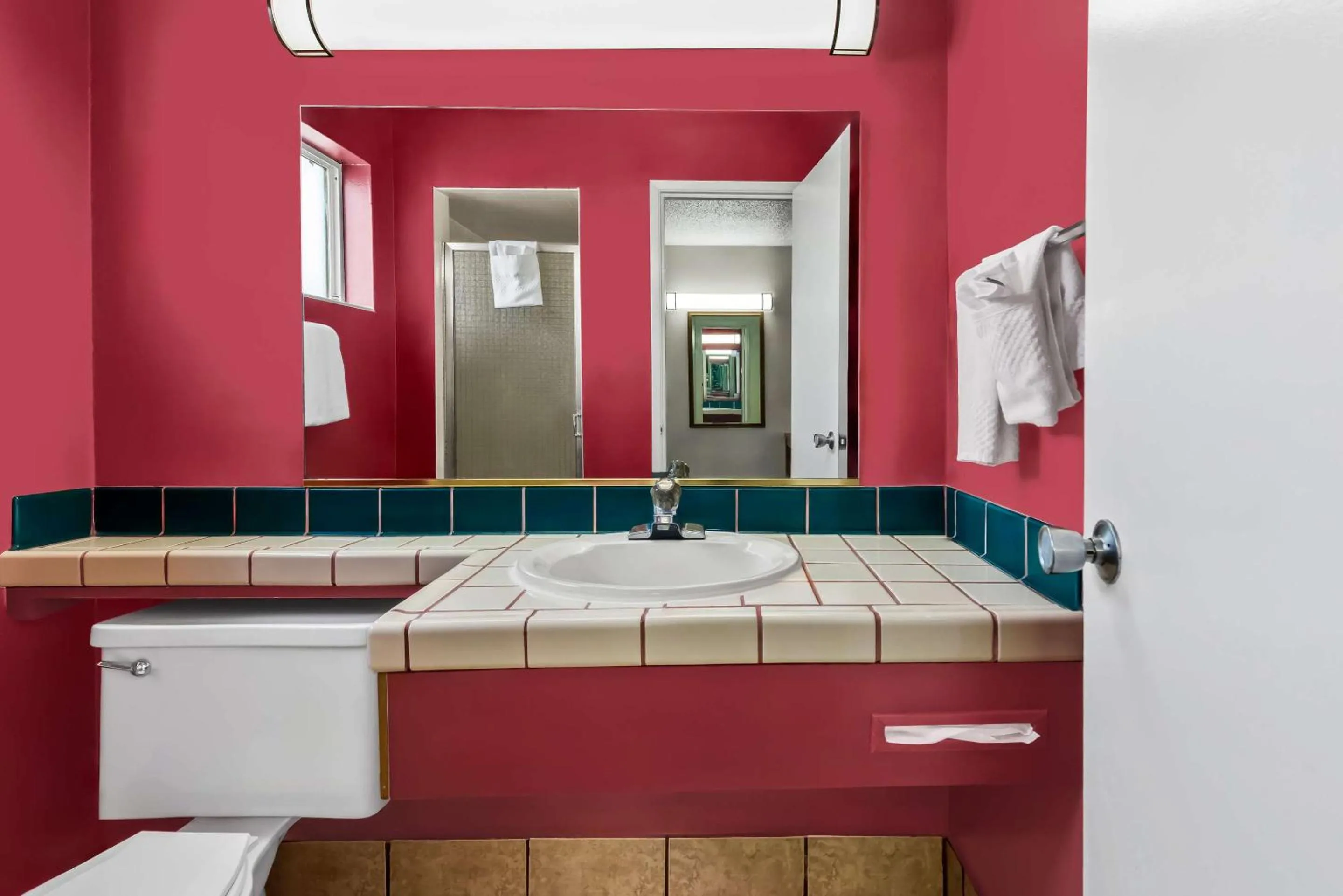 Bedroom in Econo Lodge Fallon Naval Air Station Area