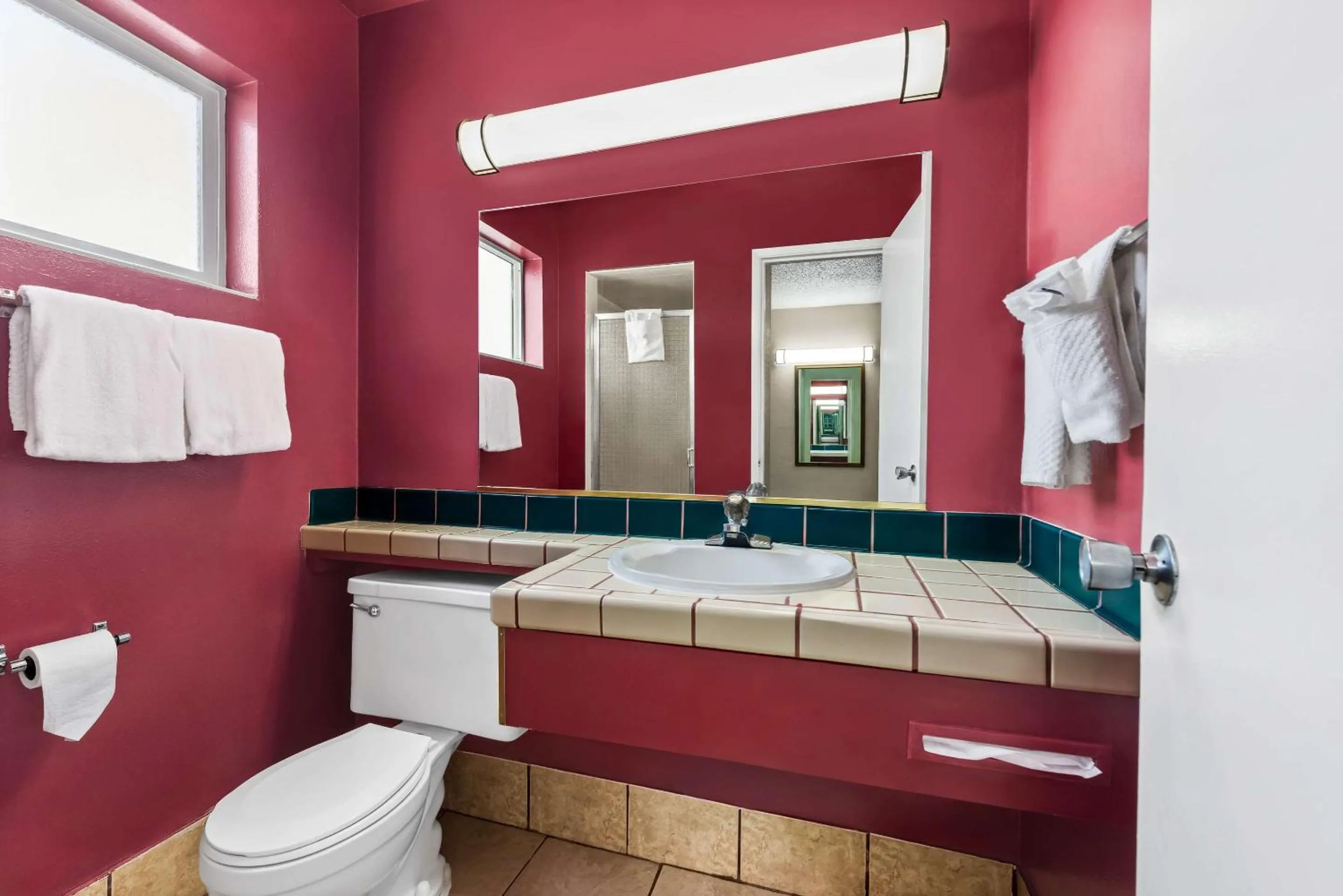 Bedroom in Econo Lodge Fallon Naval Air Station Area