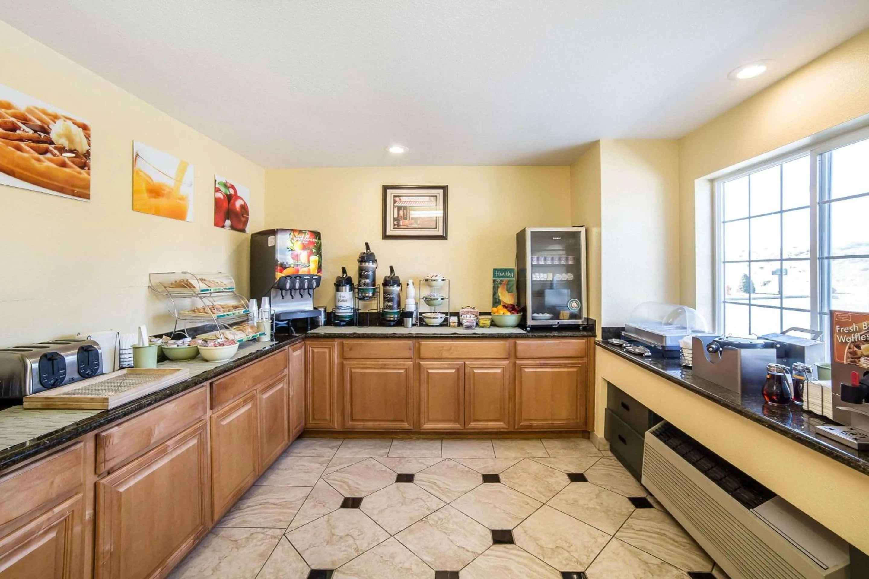 Restaurant/places to eat in Quality Inn & Suites Elko