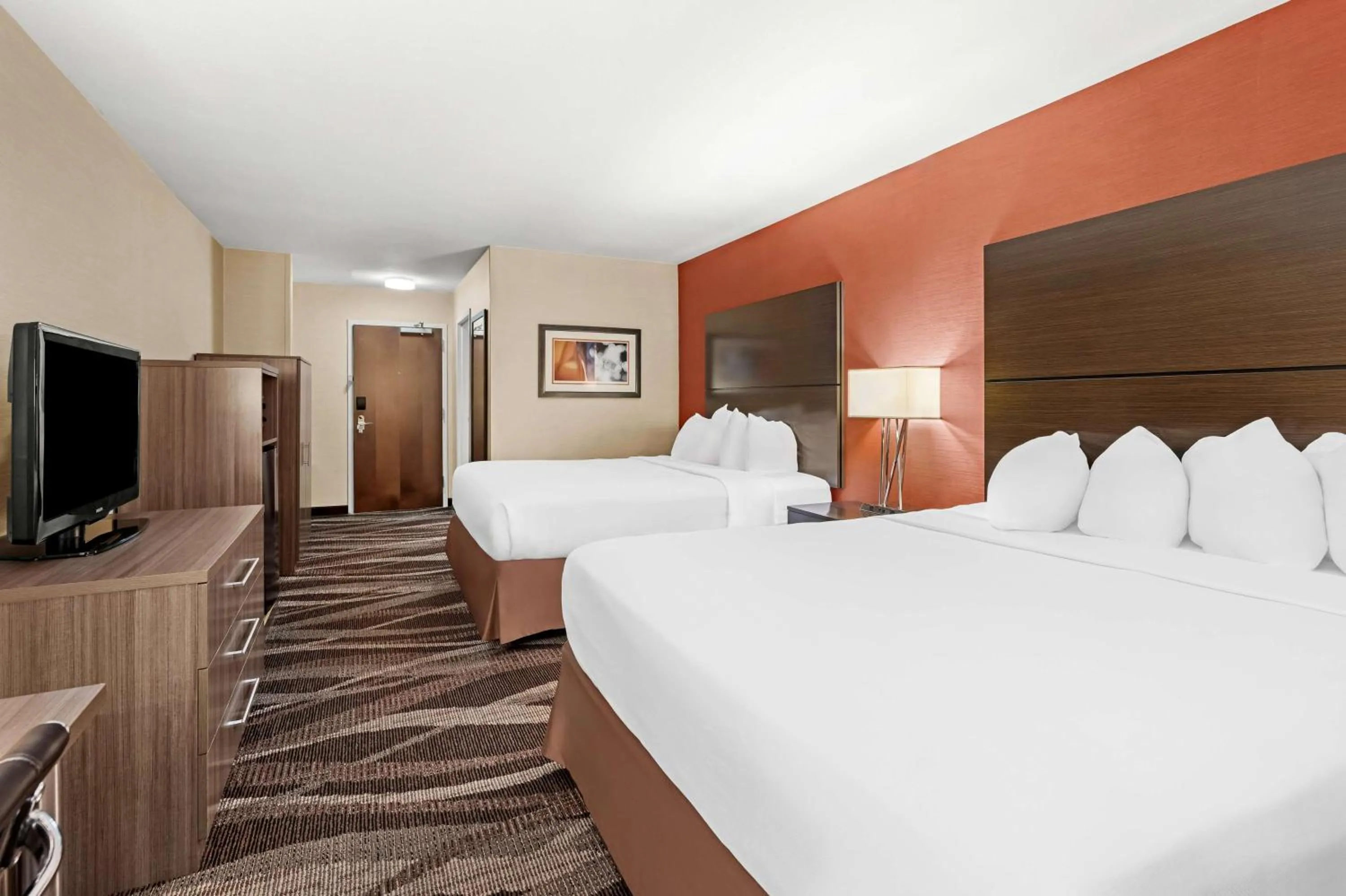 Bedroom, Bed in Best Western Maple City Inn