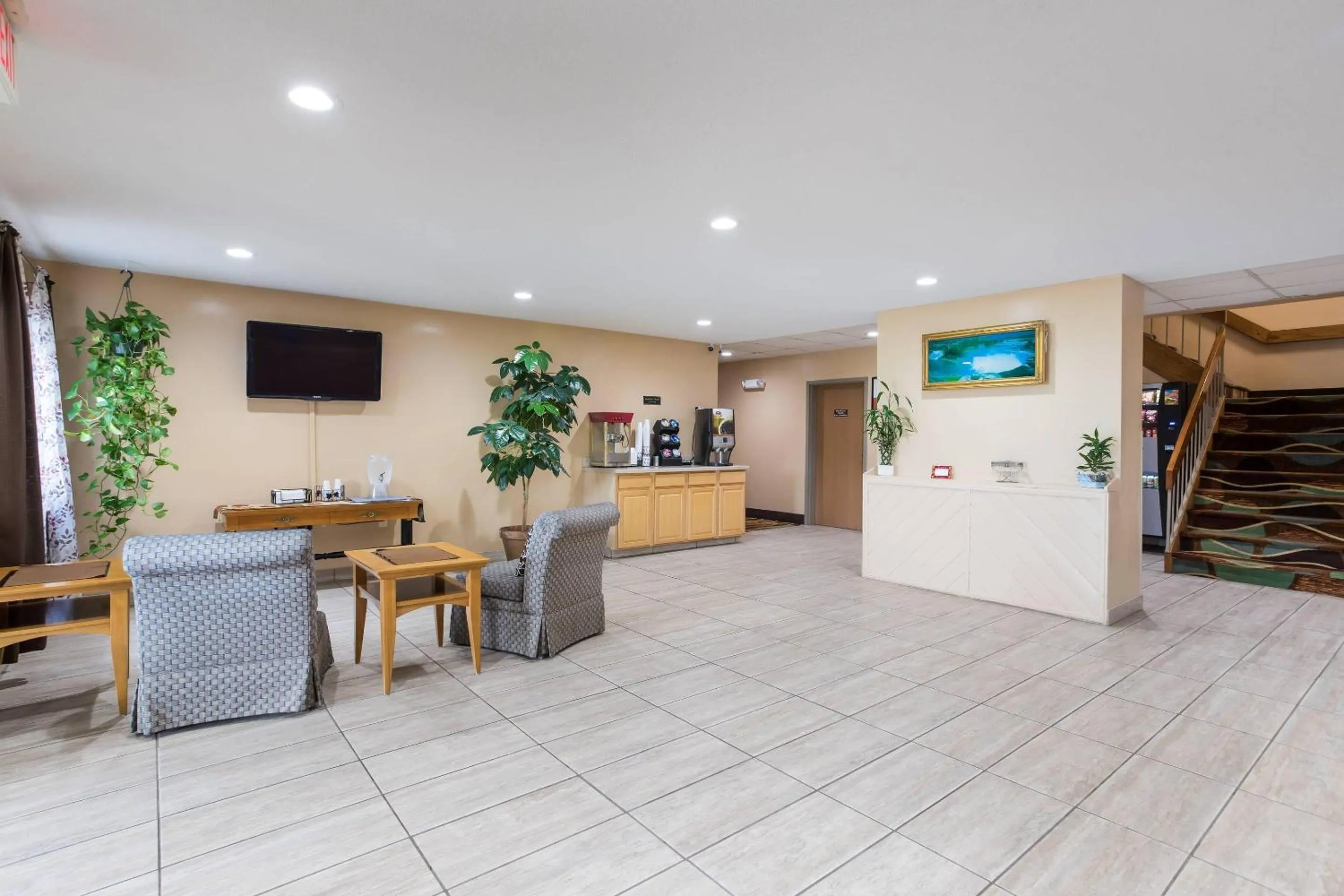 Lobby or reception in Econo Lodge Painted Post - Corning