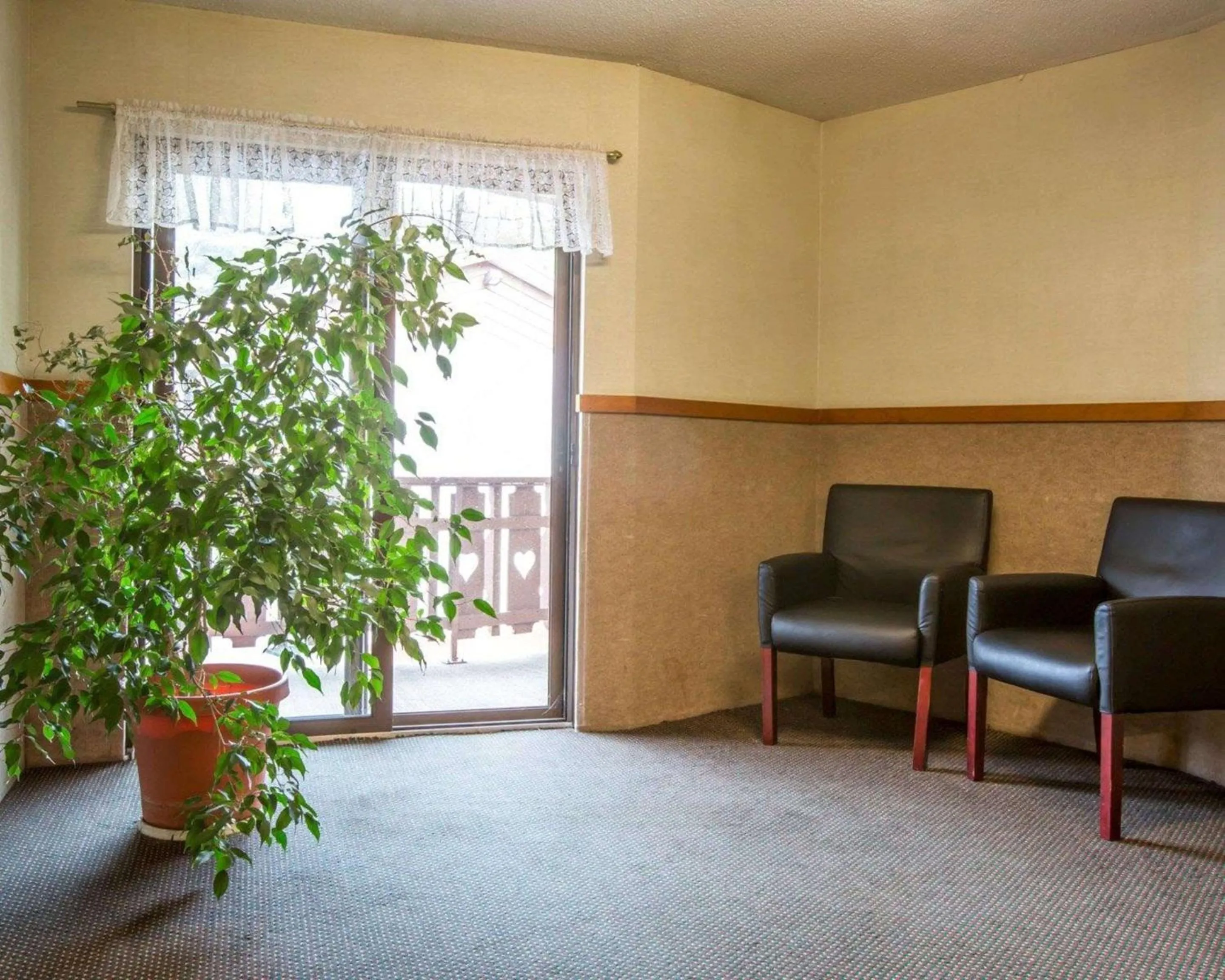 Lobby or reception in Rodeway Inn Lake Placid South