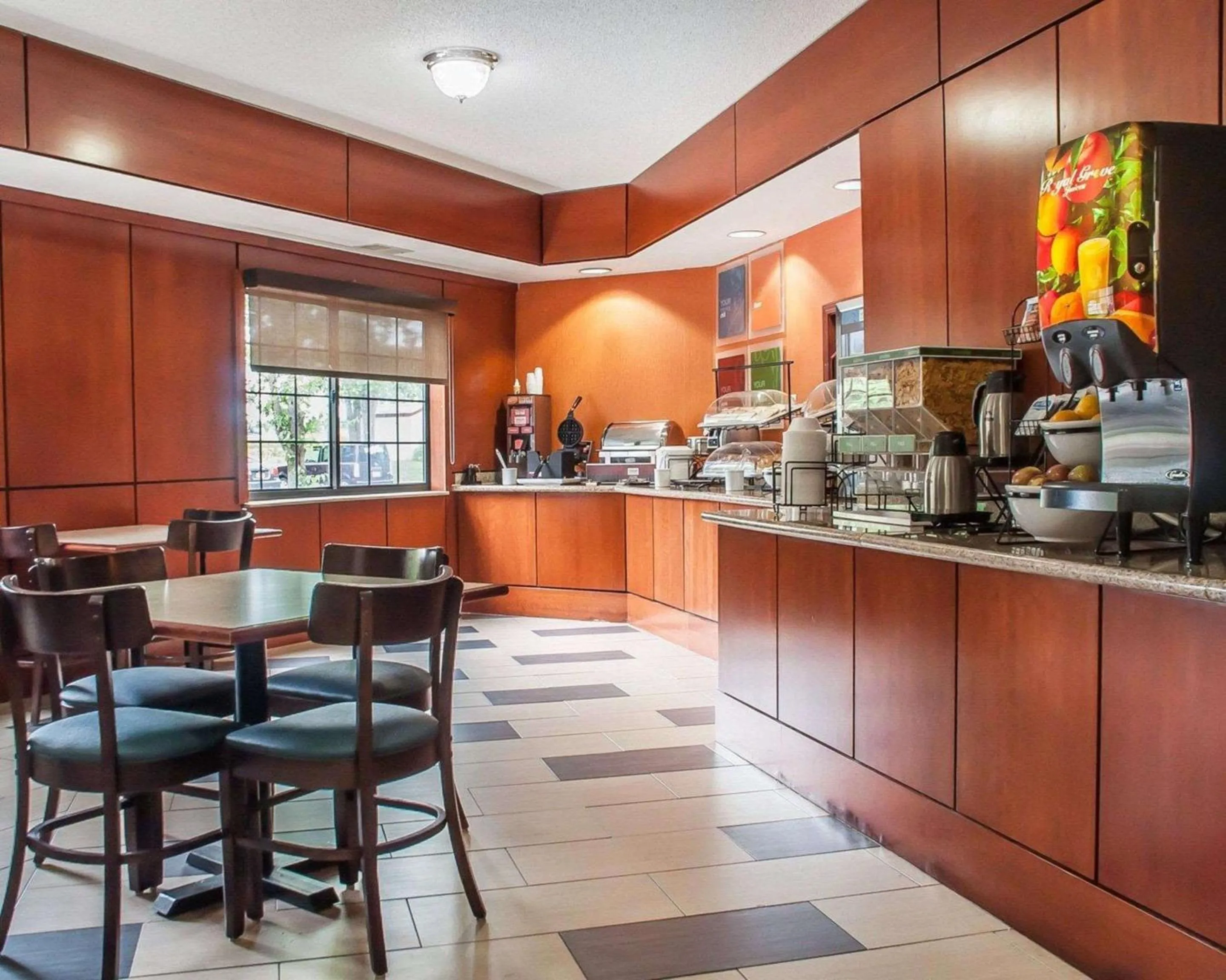 Restaurant/places to eat in Comfort Inn & Suites Hamburg - Buffalo South