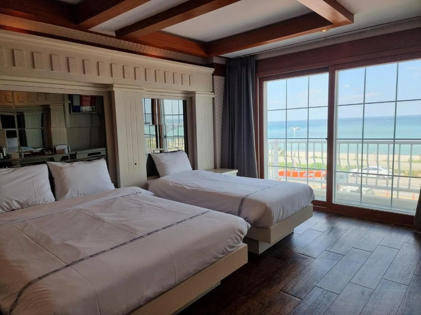 Benikea Hotel Mountain & Ocean Yangyang