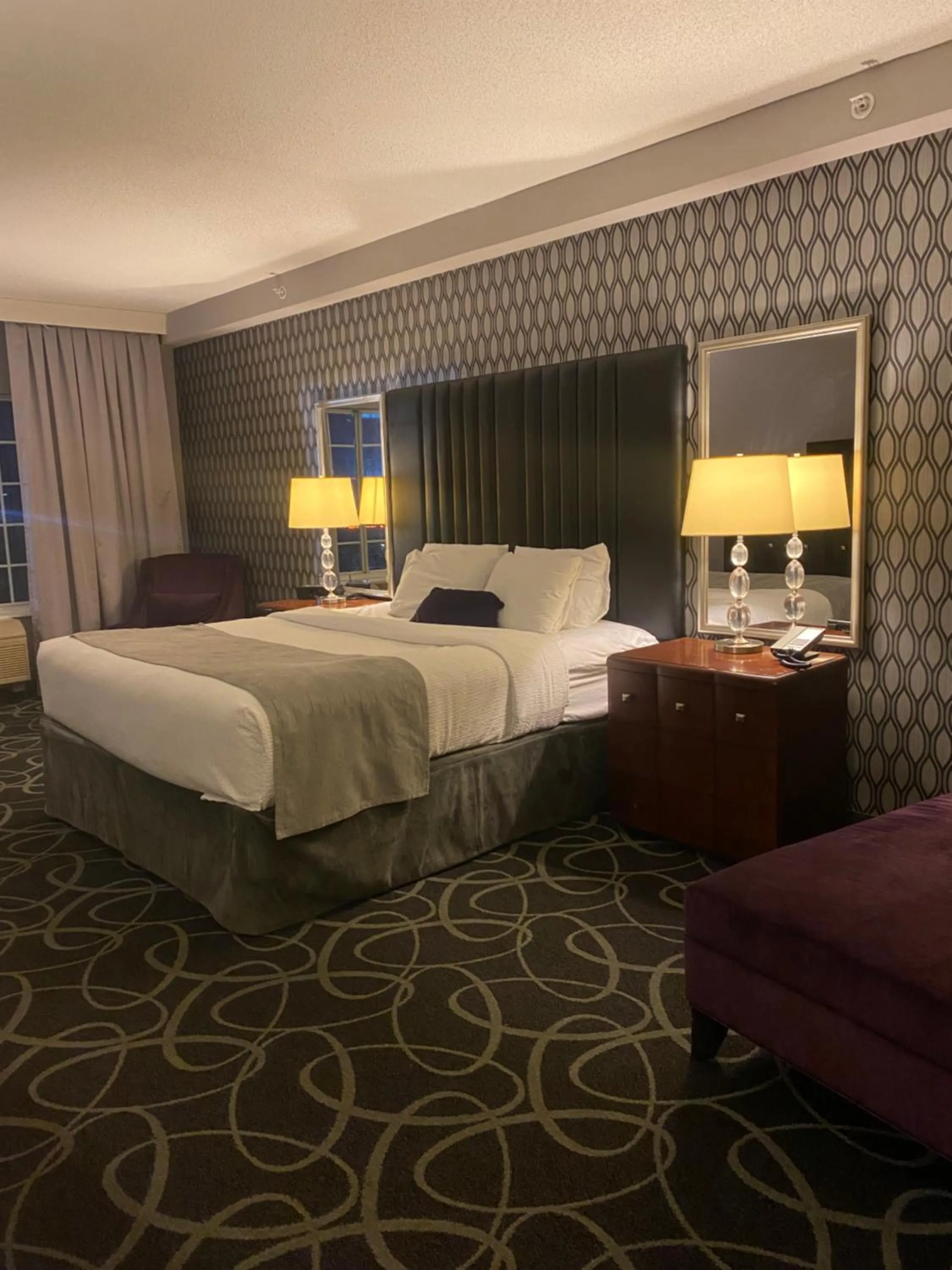 Bed in Park Manor Hotel