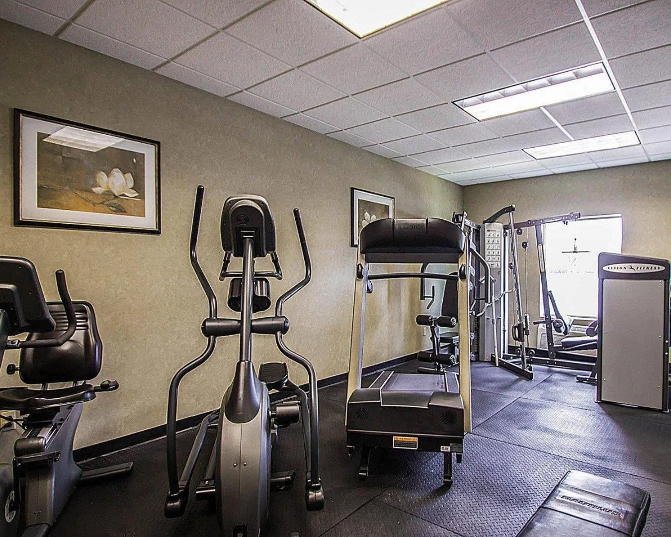 Fitness centre/facilities in Quality Inn & Suites Fishkill South near I-84