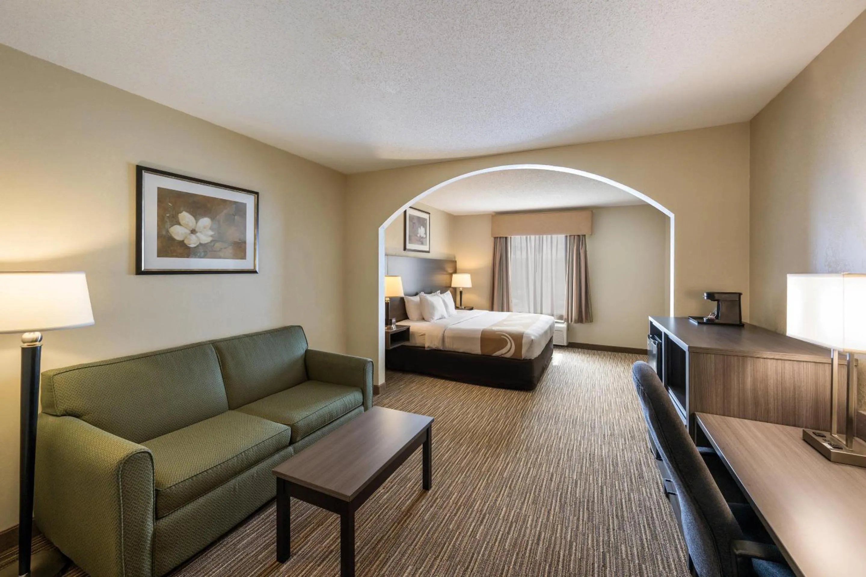 King Suite - Non-Smoking in Quality Inn & Suites Fishkill South near I-84