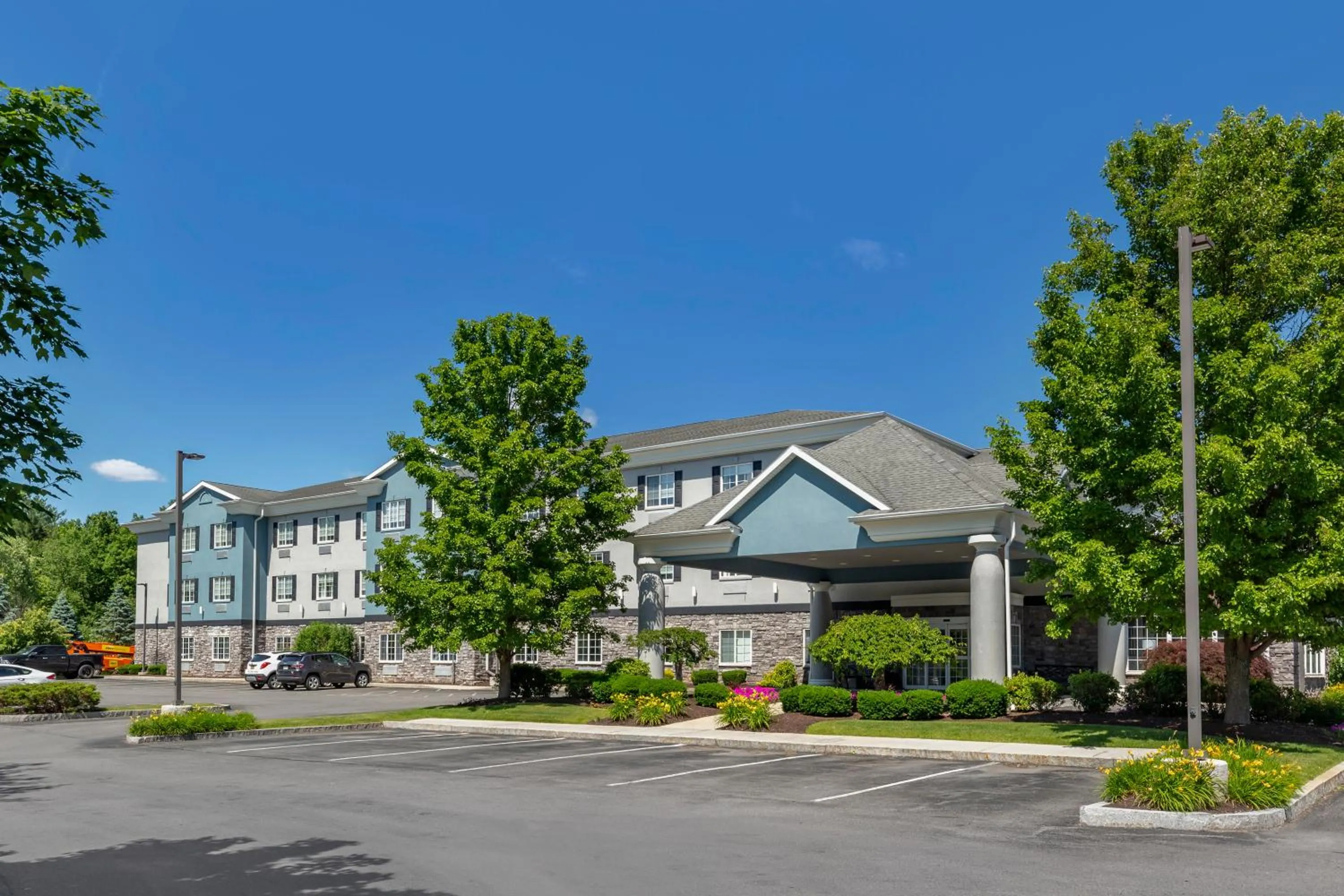 Property building in Comfort Inn & Suites East Greenbush - Albany