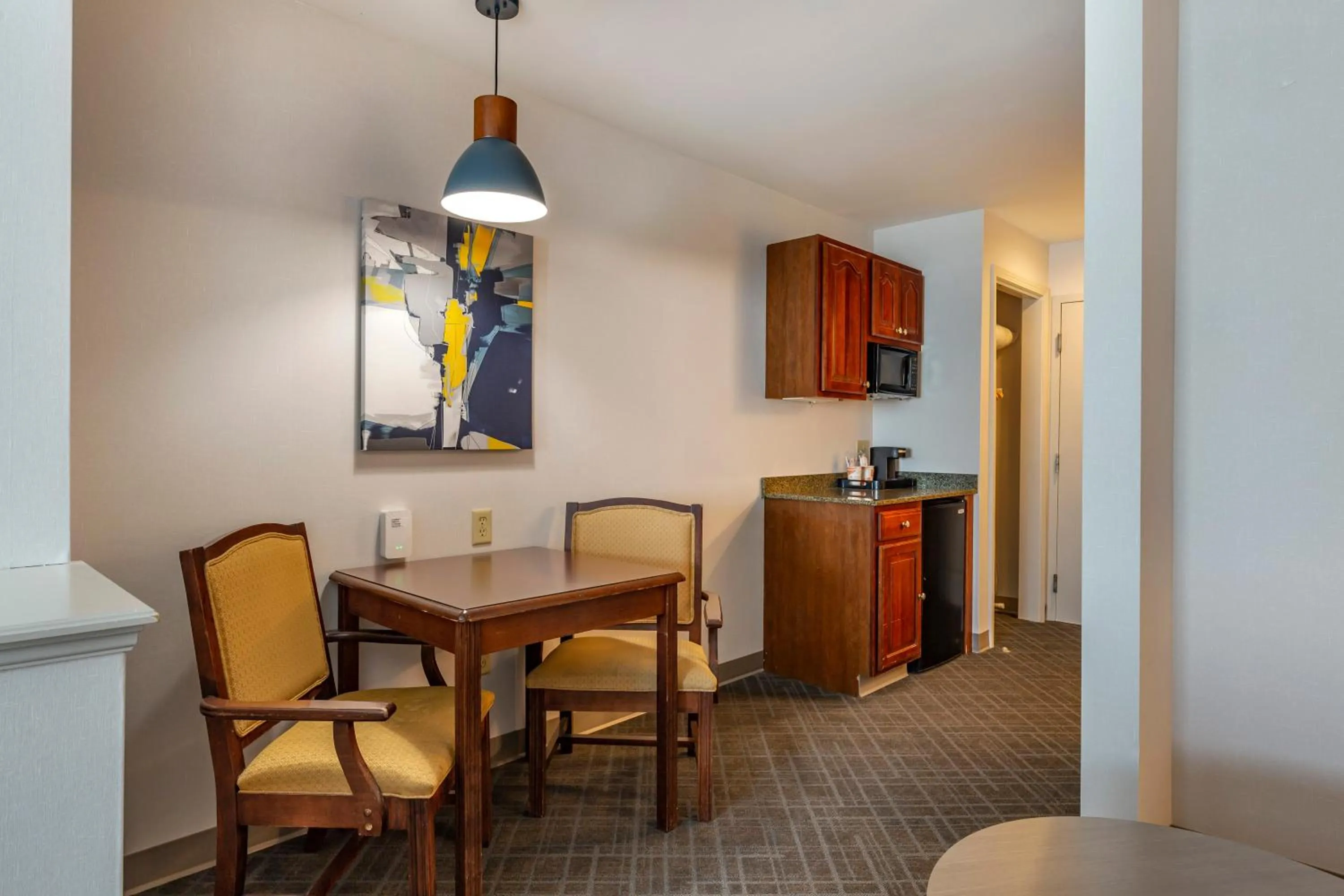 Kitchen or kitchenette in Comfort Inn & Suites East Greenbush - Albany