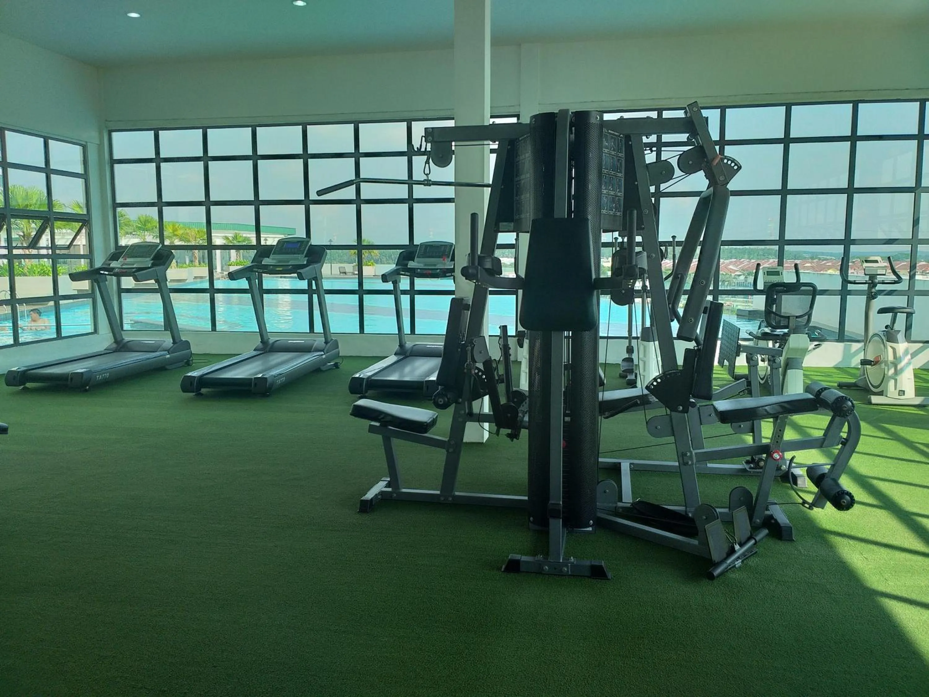 Fitness centre/facilities in Kempas Indah @ The Secret Garden Homestay