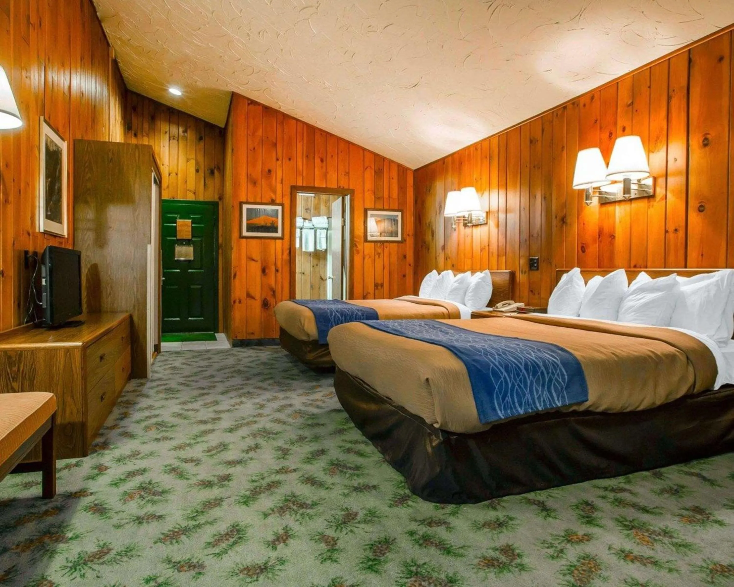 Photo of the whole room in Quality Inn Lake Placid