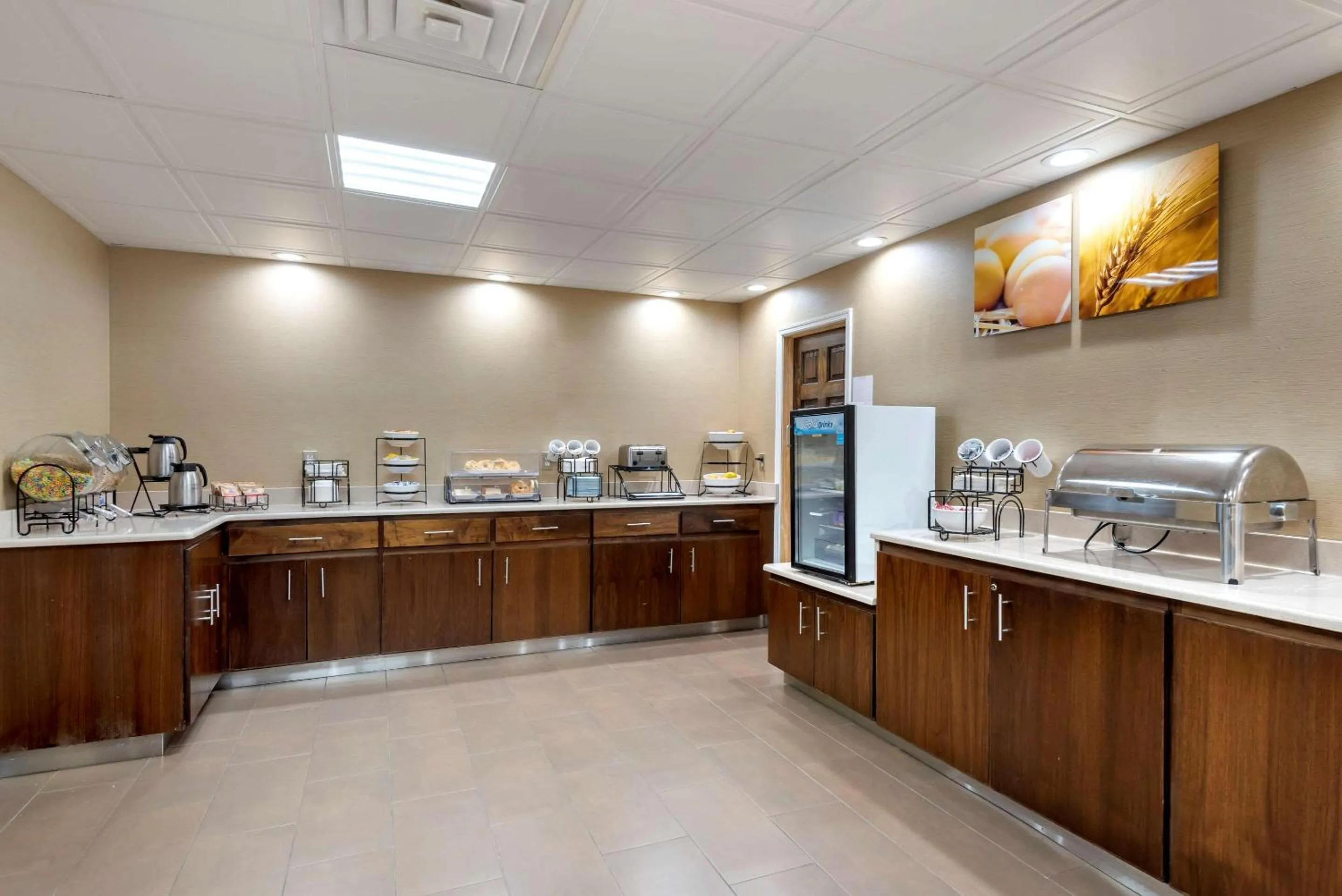 Restaurant/places to eat in Comfort Inn Binghamton I-81