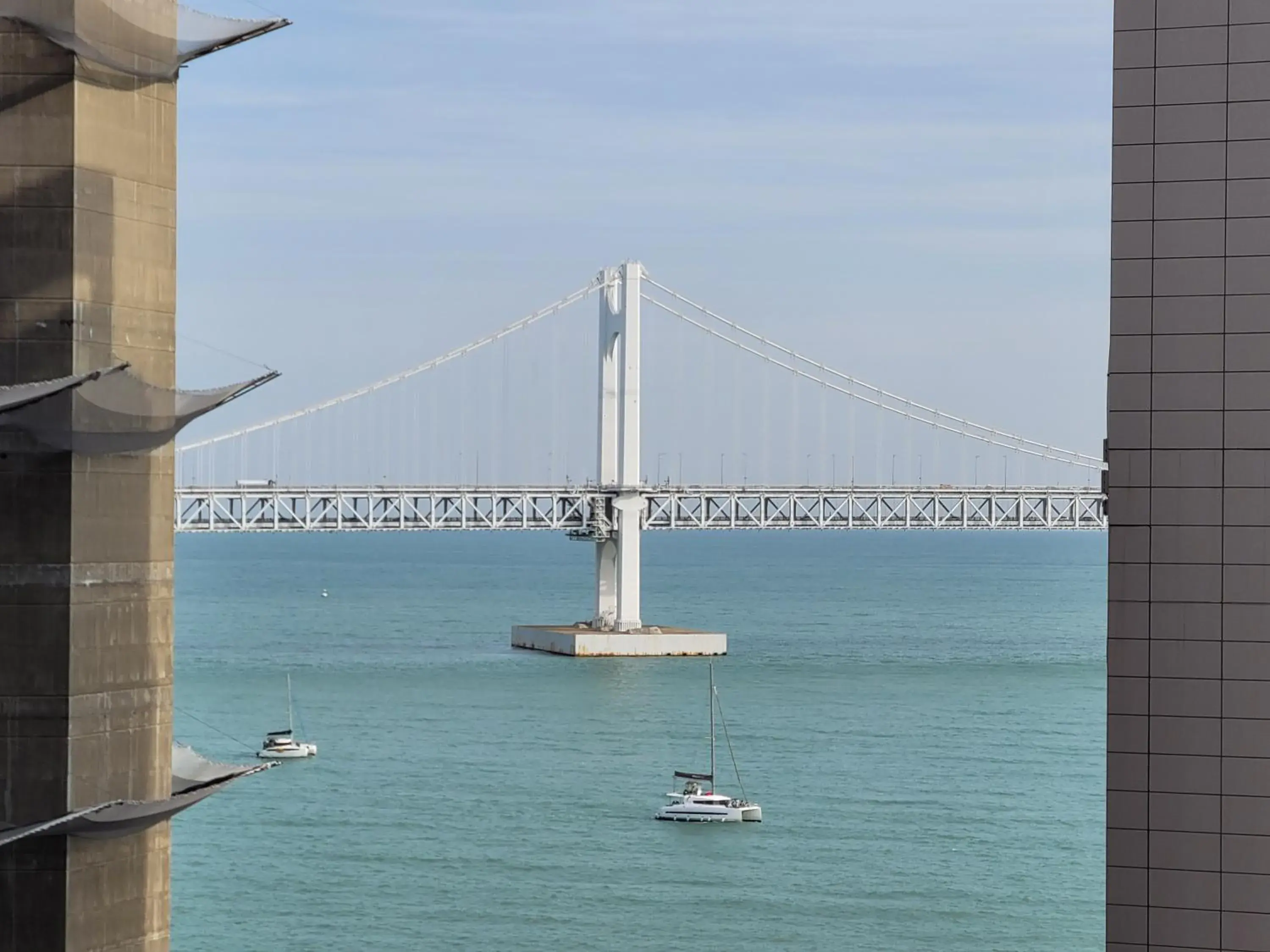 Twin Terrace with Partial Sea View in H Avenue Gwanganri Beach Twin Terrace with Partial Sea View in H Avenue Gwanganri Beach
