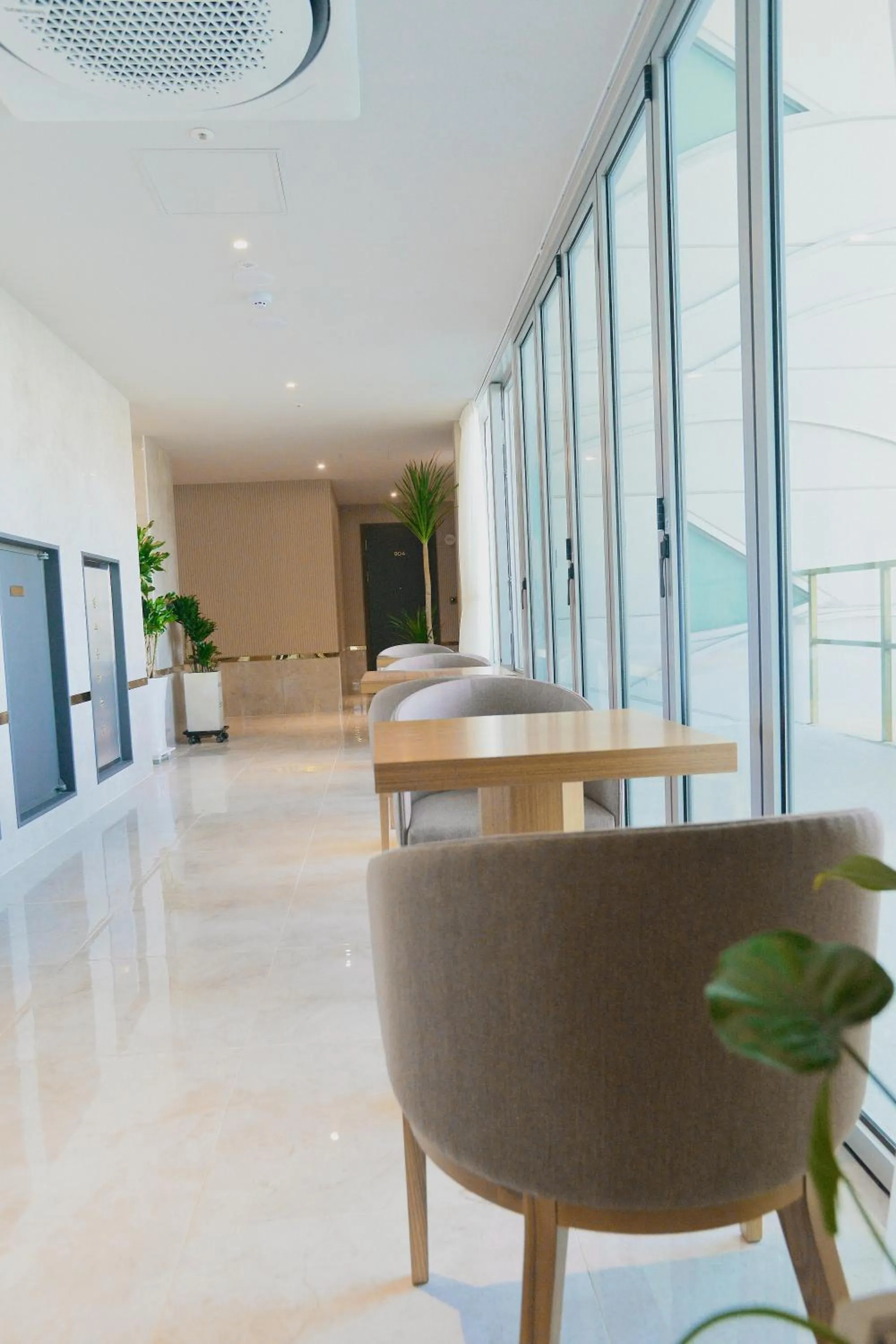 Restaurant/places to eat in H Avenue Gwanganri Beach