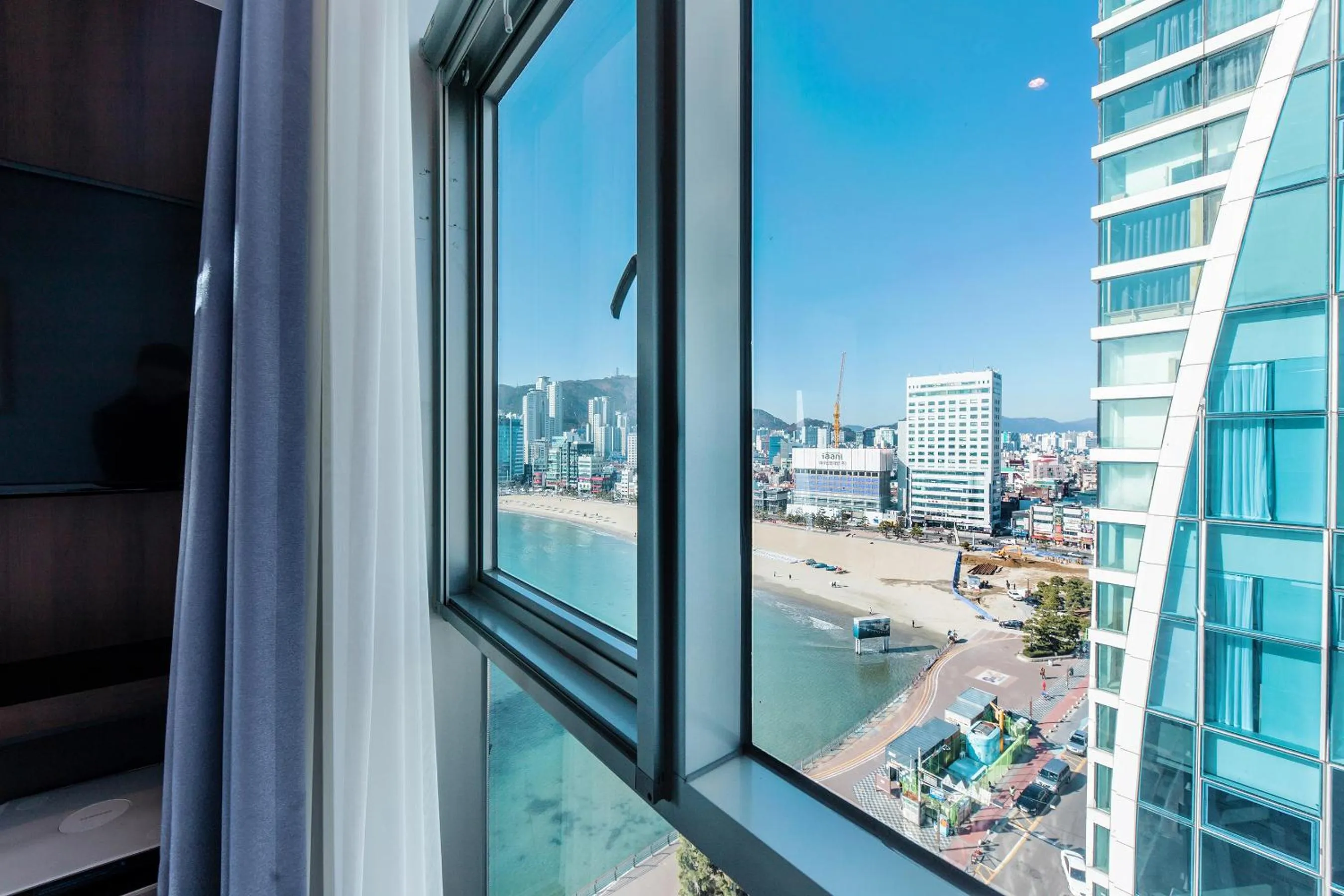 View (from property/room) in H Avenue Gwanganri Beach