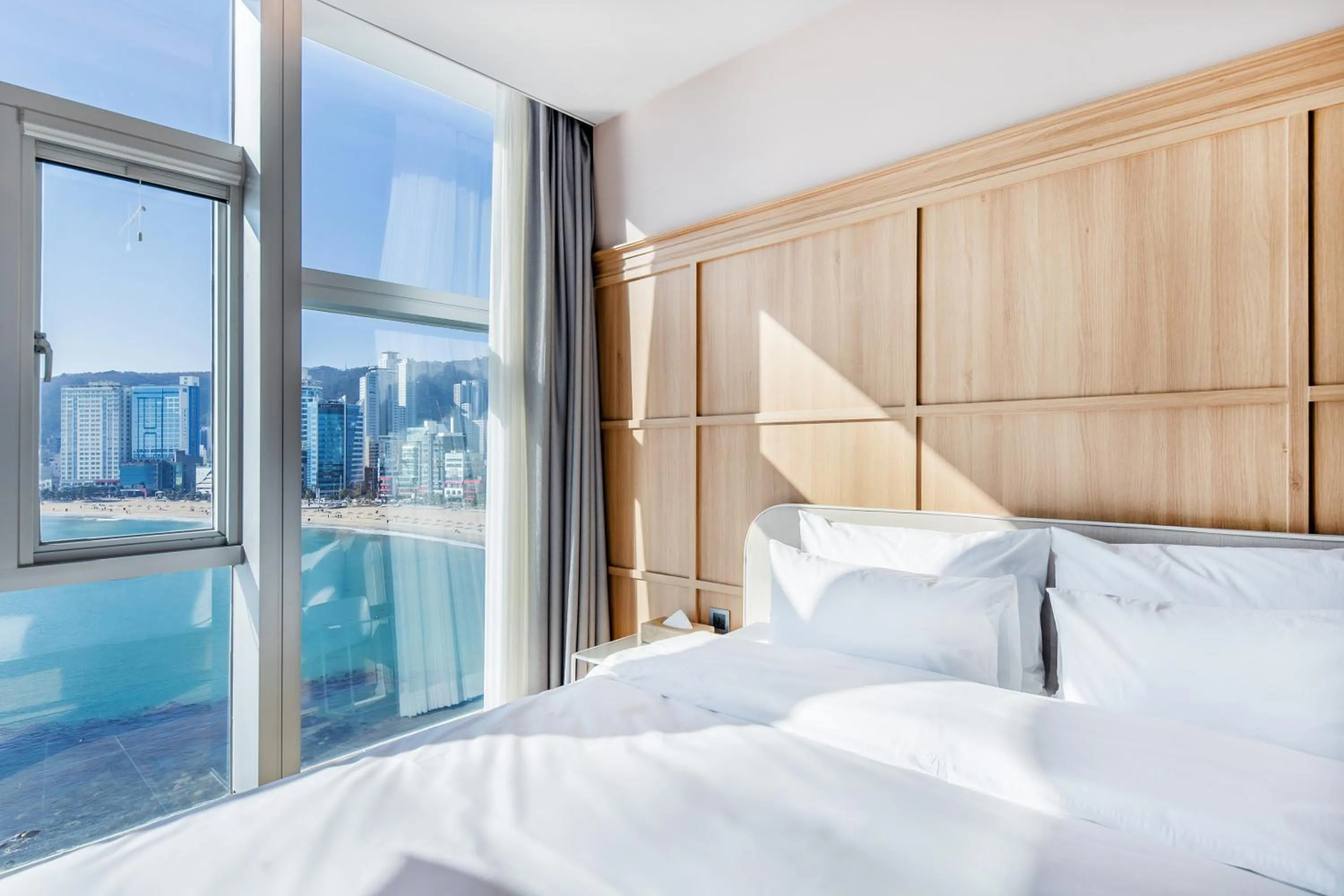 Bed in H Avenue Gwanganri Beach