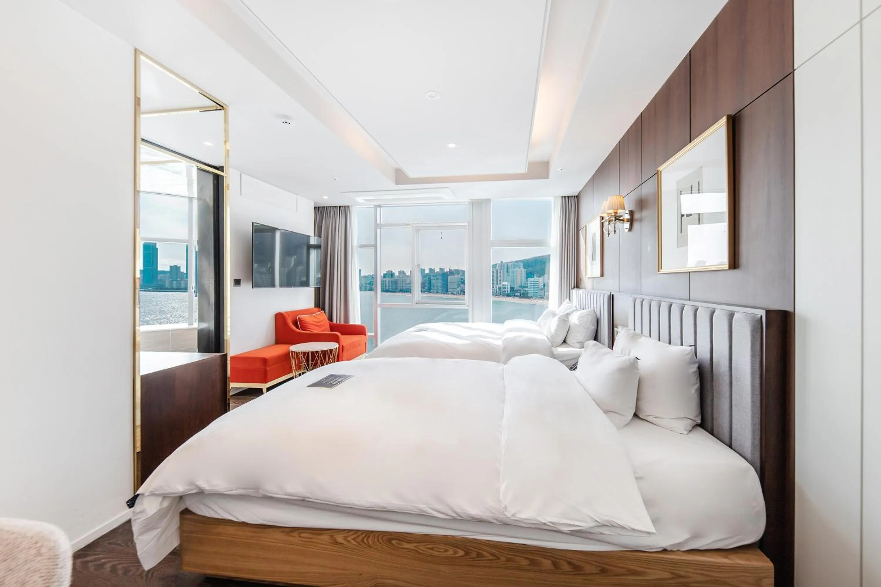 Bed in H Avenue Gwanganri Beach