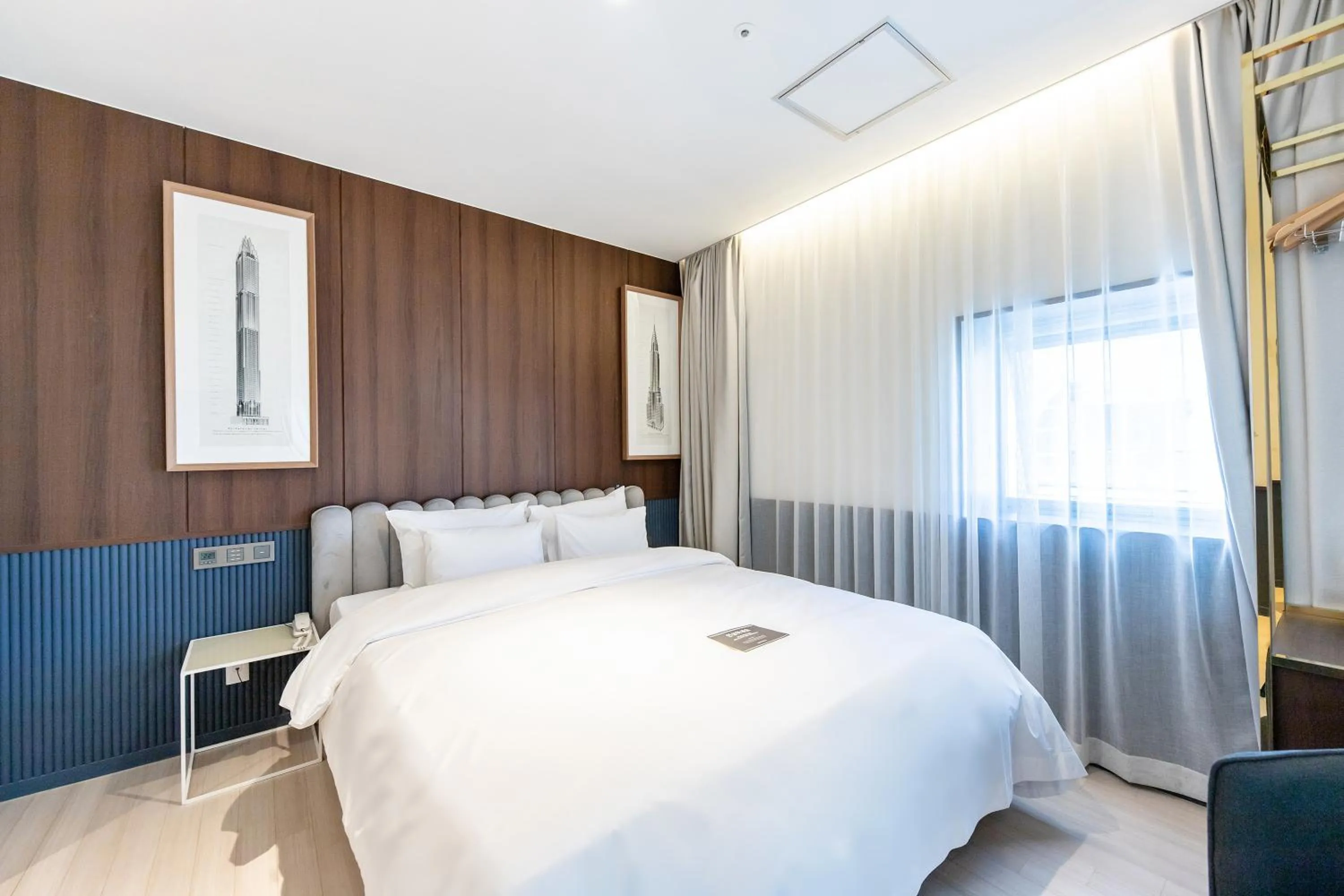 Bed in H Avenue Gwanganri Beach