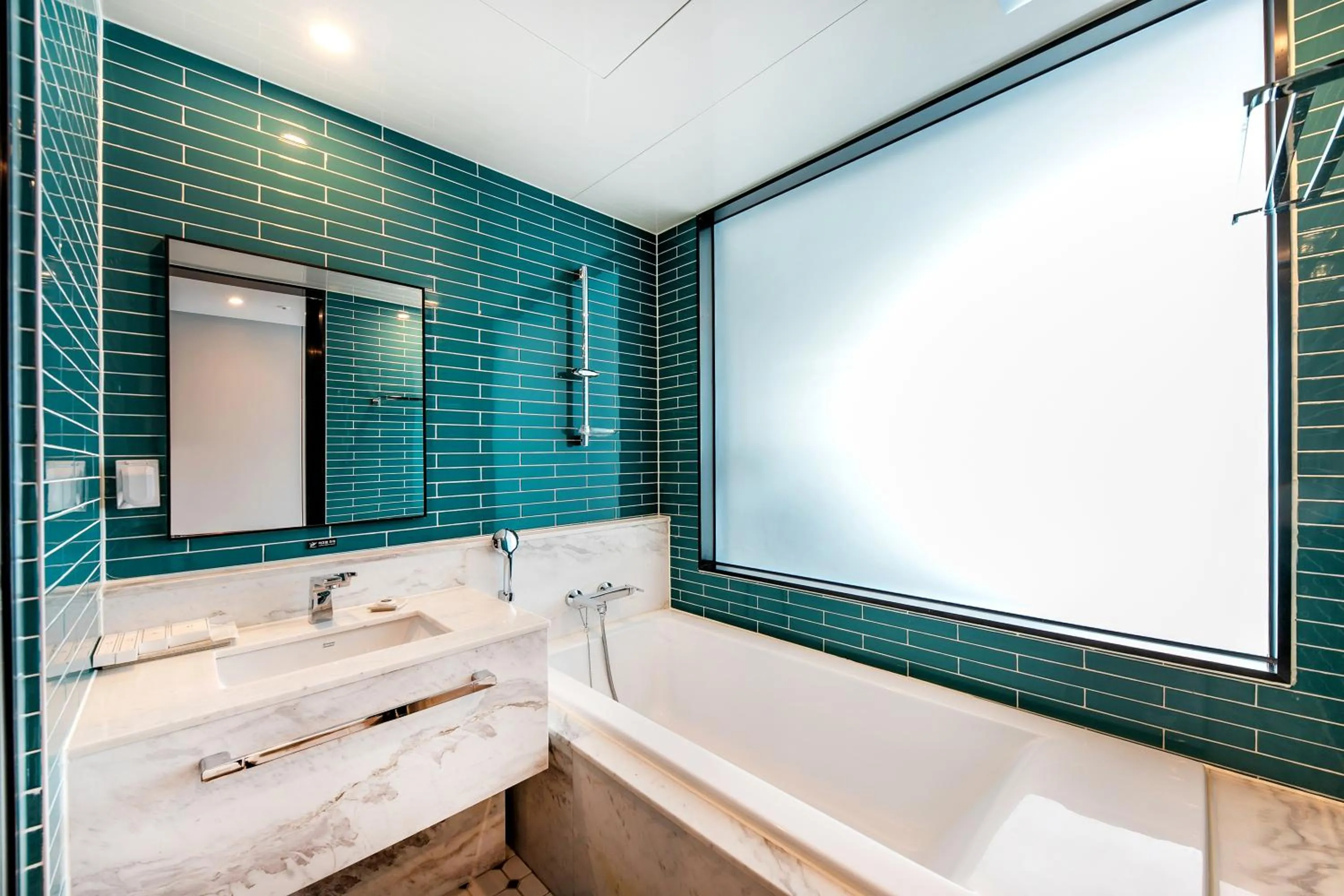 Shower in H Avenue Gwanganri Beach