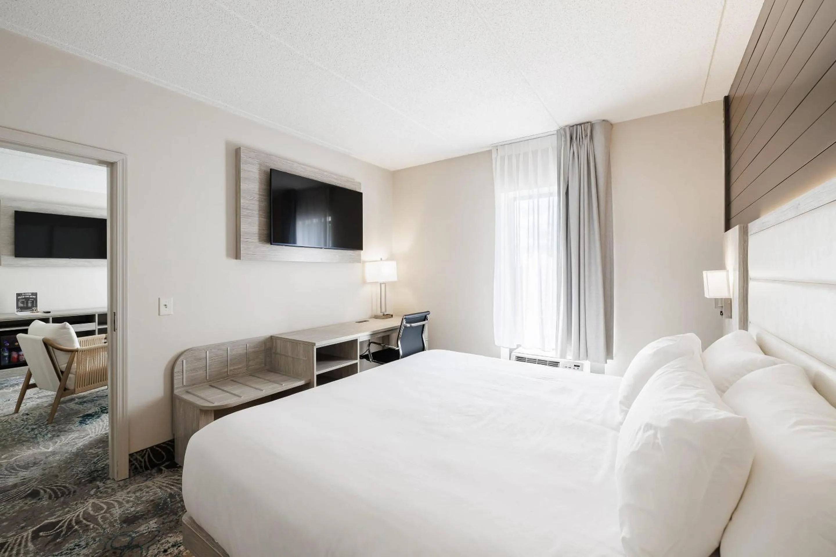 Bedroom, Bed in Oakfield Hotel & Suites, an Ascend Collection Hotel