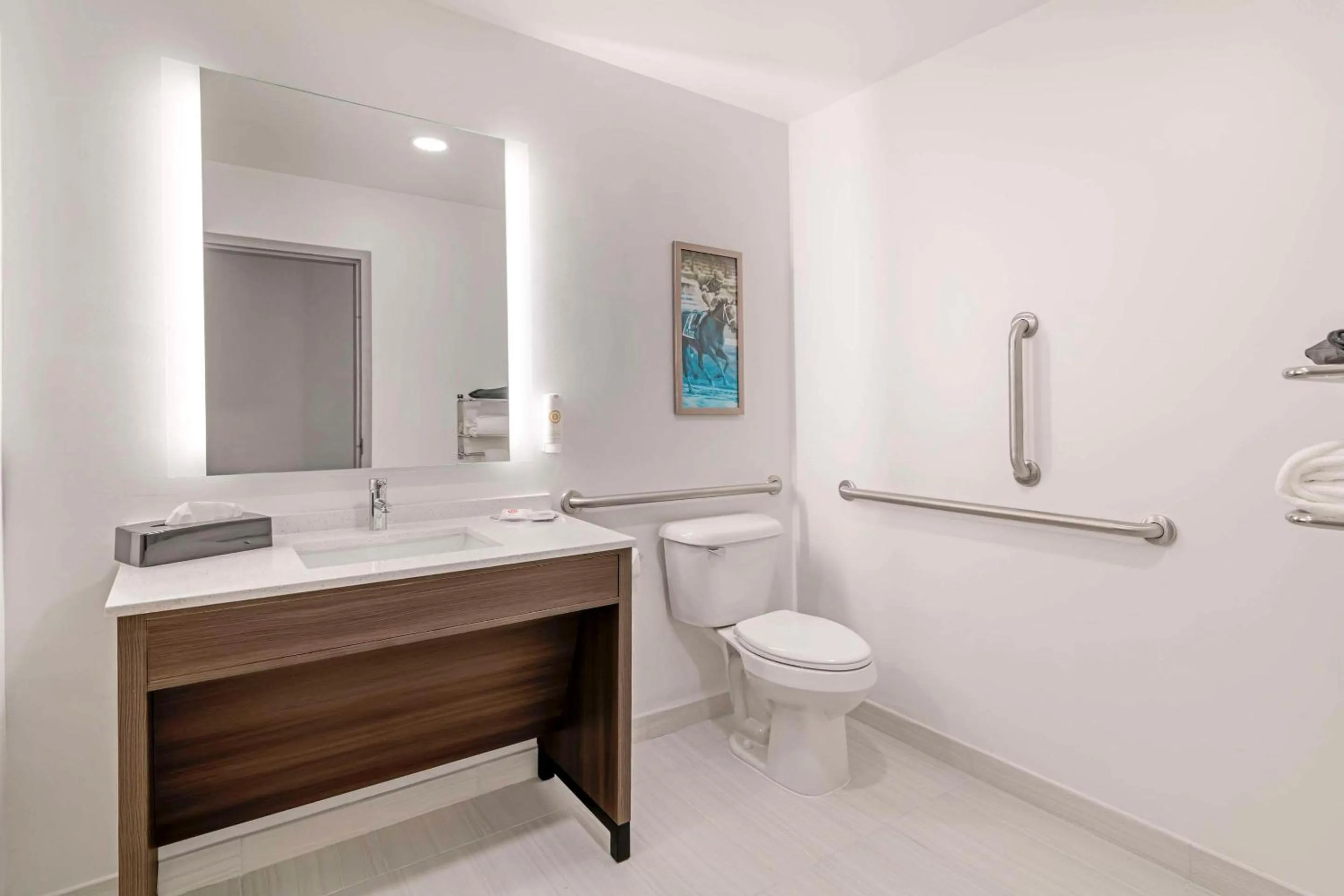 Bedroom in Comfort Inn & Suites Saratoga Springs