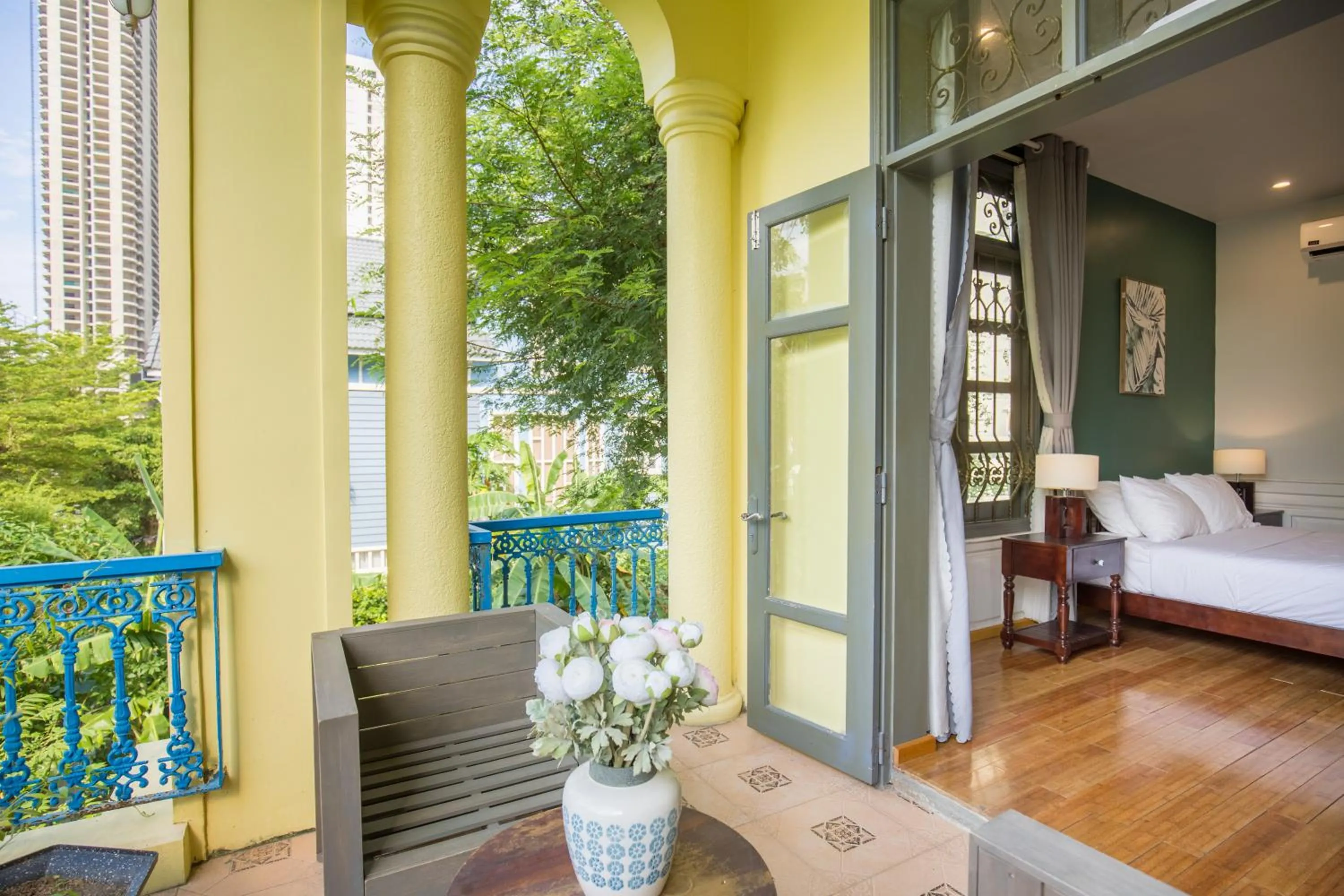 Balcony/Terrace, Bed in Thi Boutique Villa