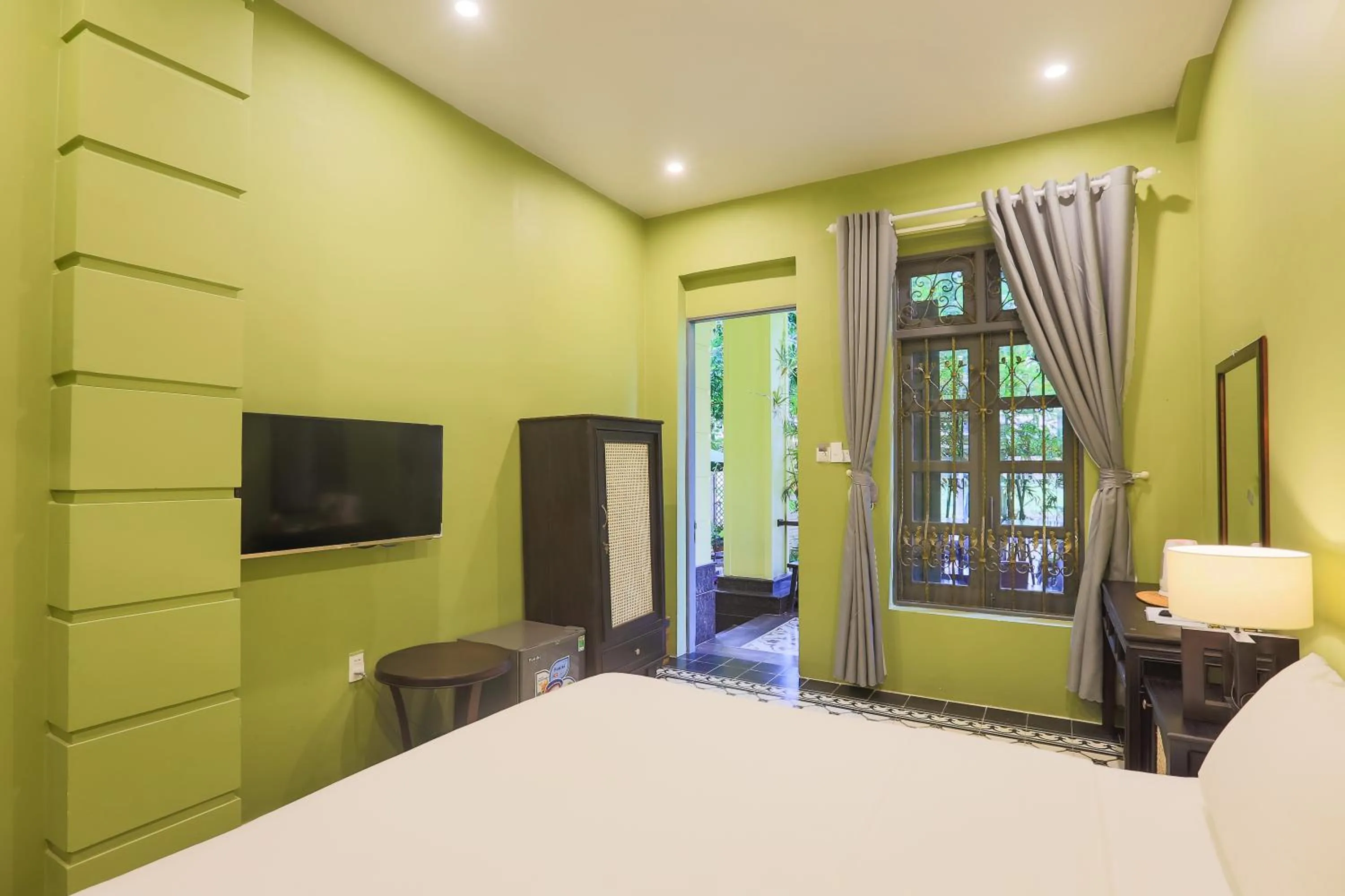 TV and multimedia, Bed in Thi Boutique Villa