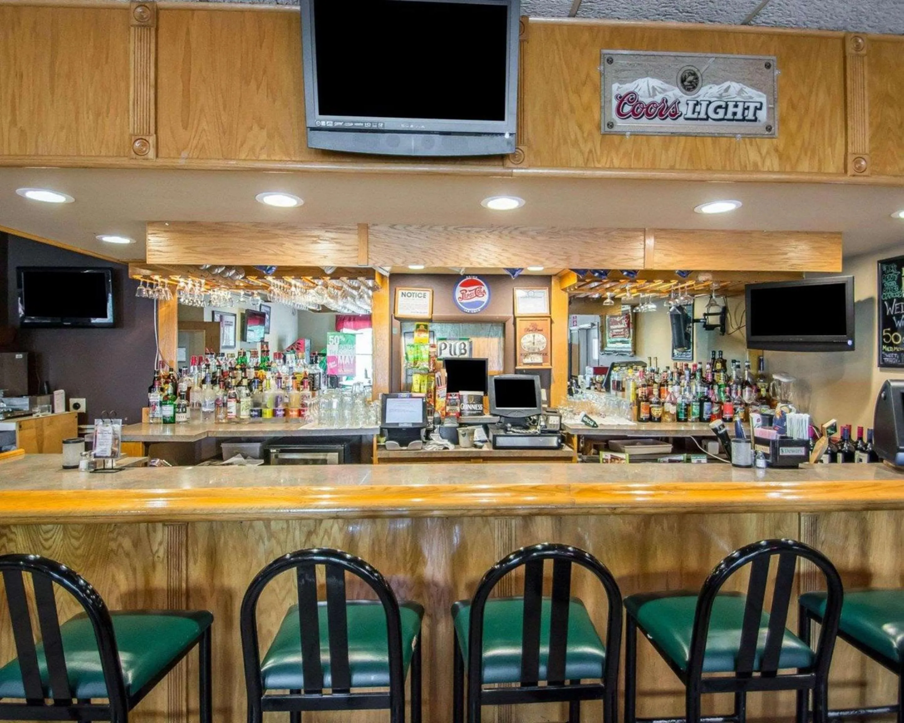 Restaurant/places to eat in Rodeway Inn Lakeville - Finger Lakes Area
