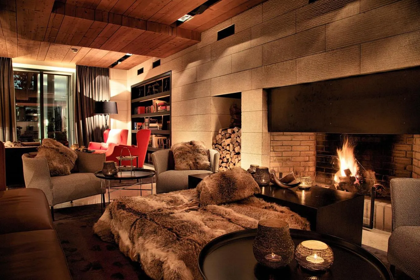 Communal lounge/ TV room in Hotel Madlein