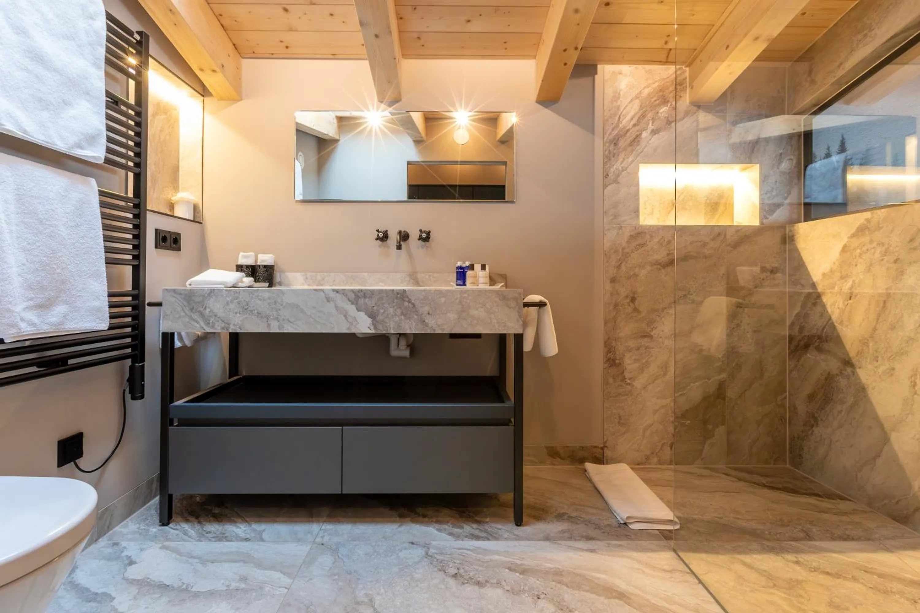 Bathroom in Hotel Madlein