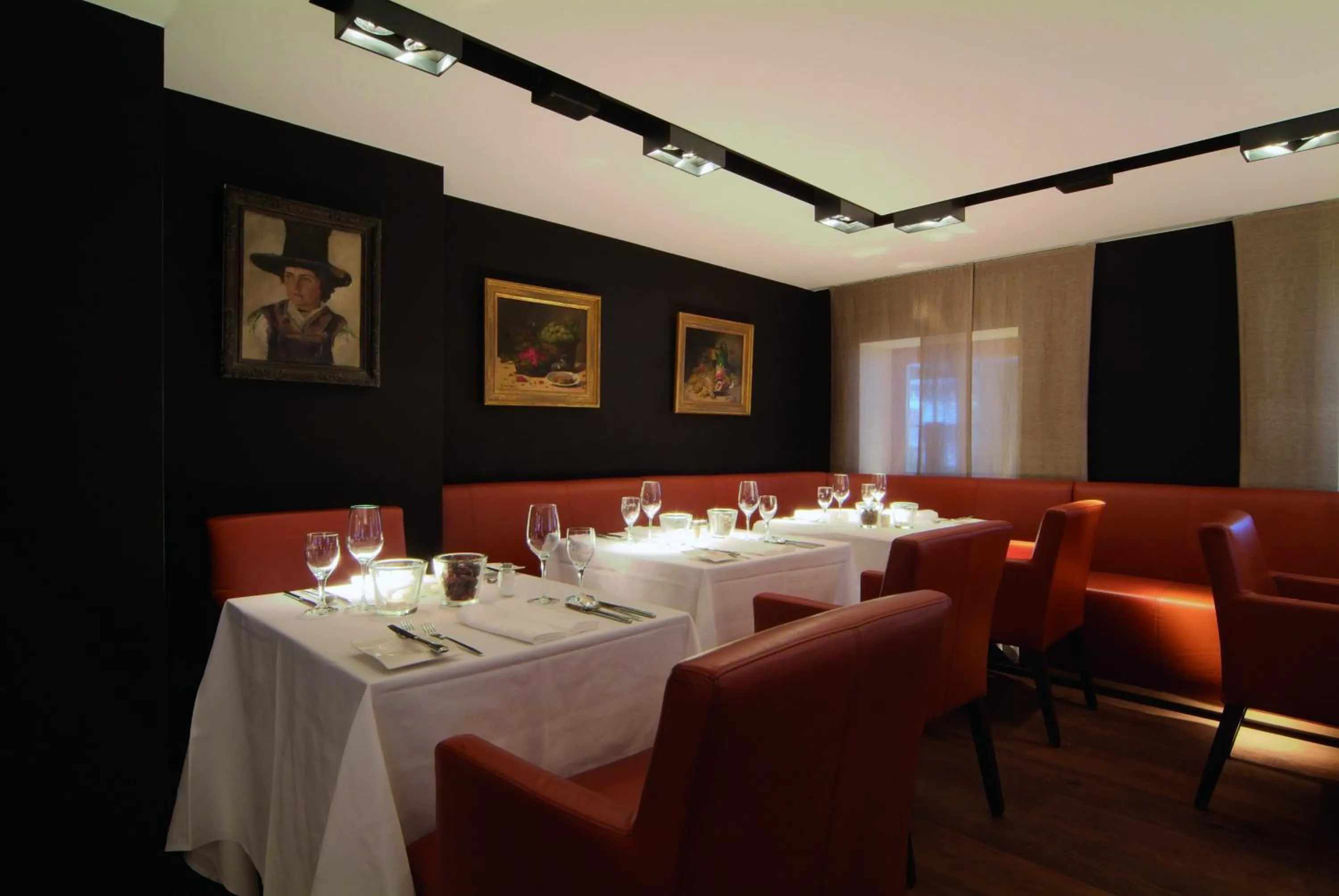 Restaurant/places to eat in Hotel Madlein