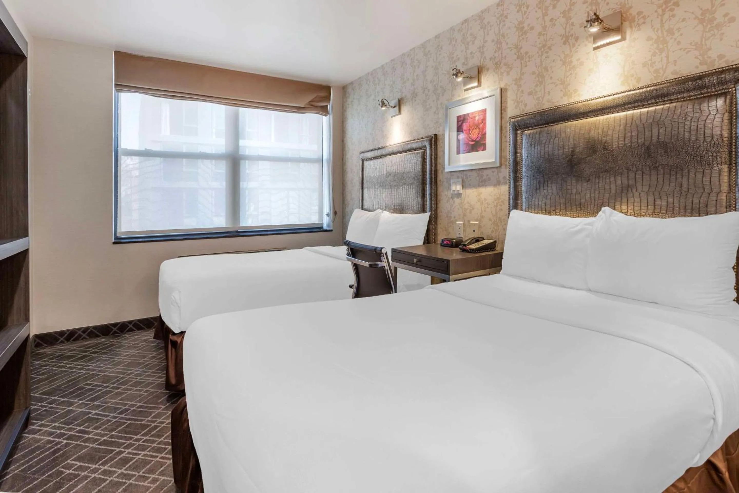 Bedroom in Comfort Inn Manhattan - Midtown West