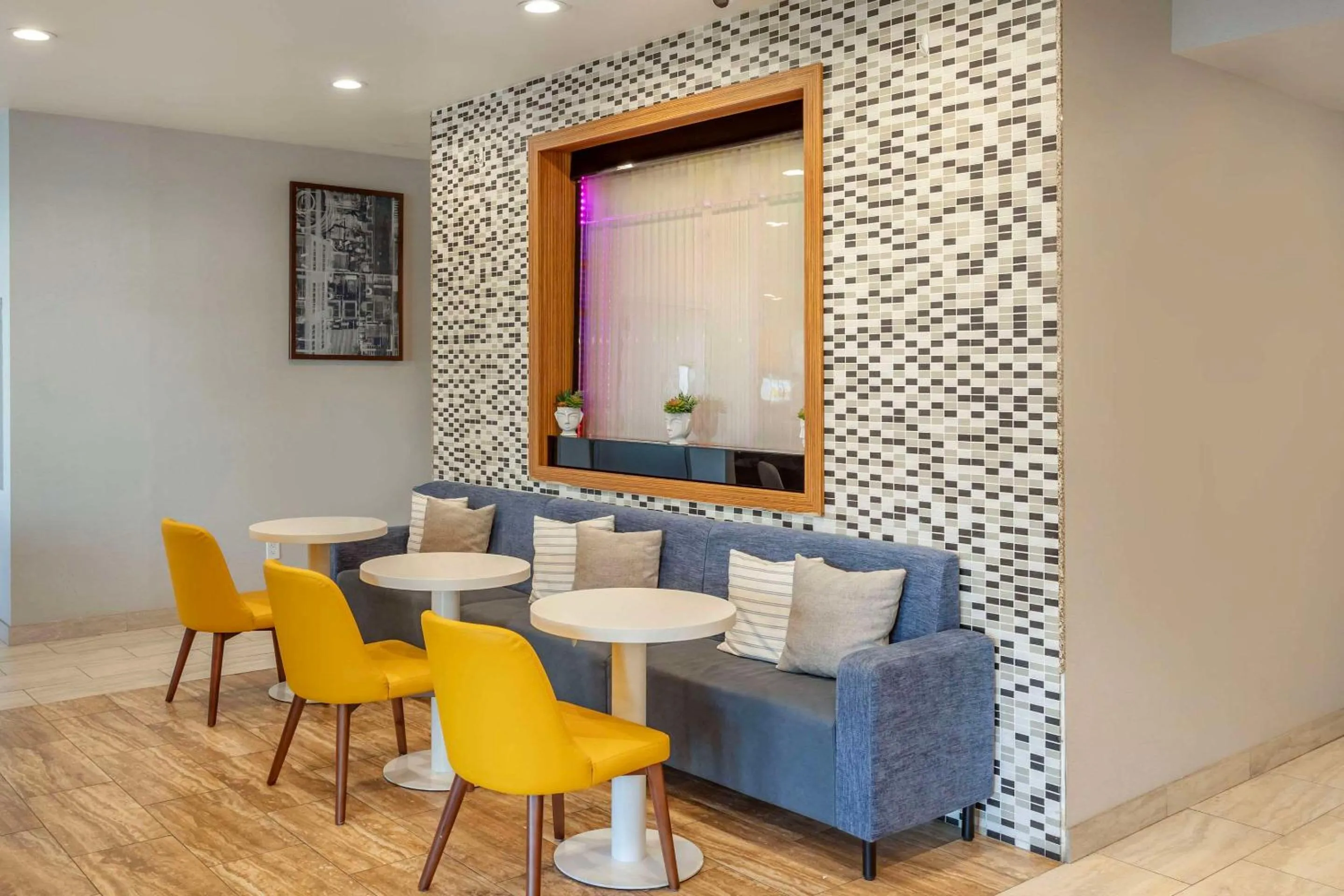 Lobby or reception in Comfort Inn Manhattan - Midtown West