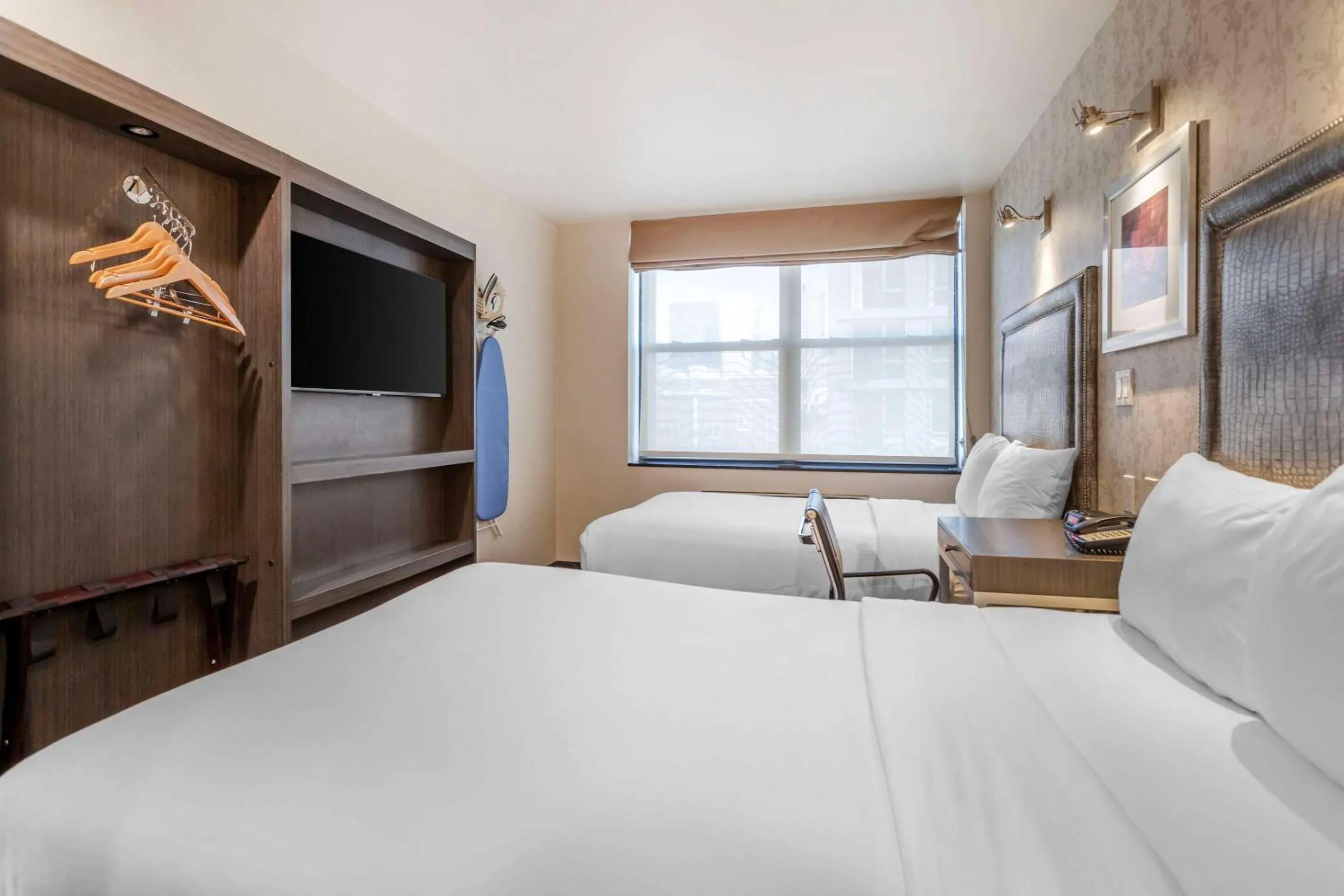 Bedroom in Comfort Inn Manhattan - Midtown West