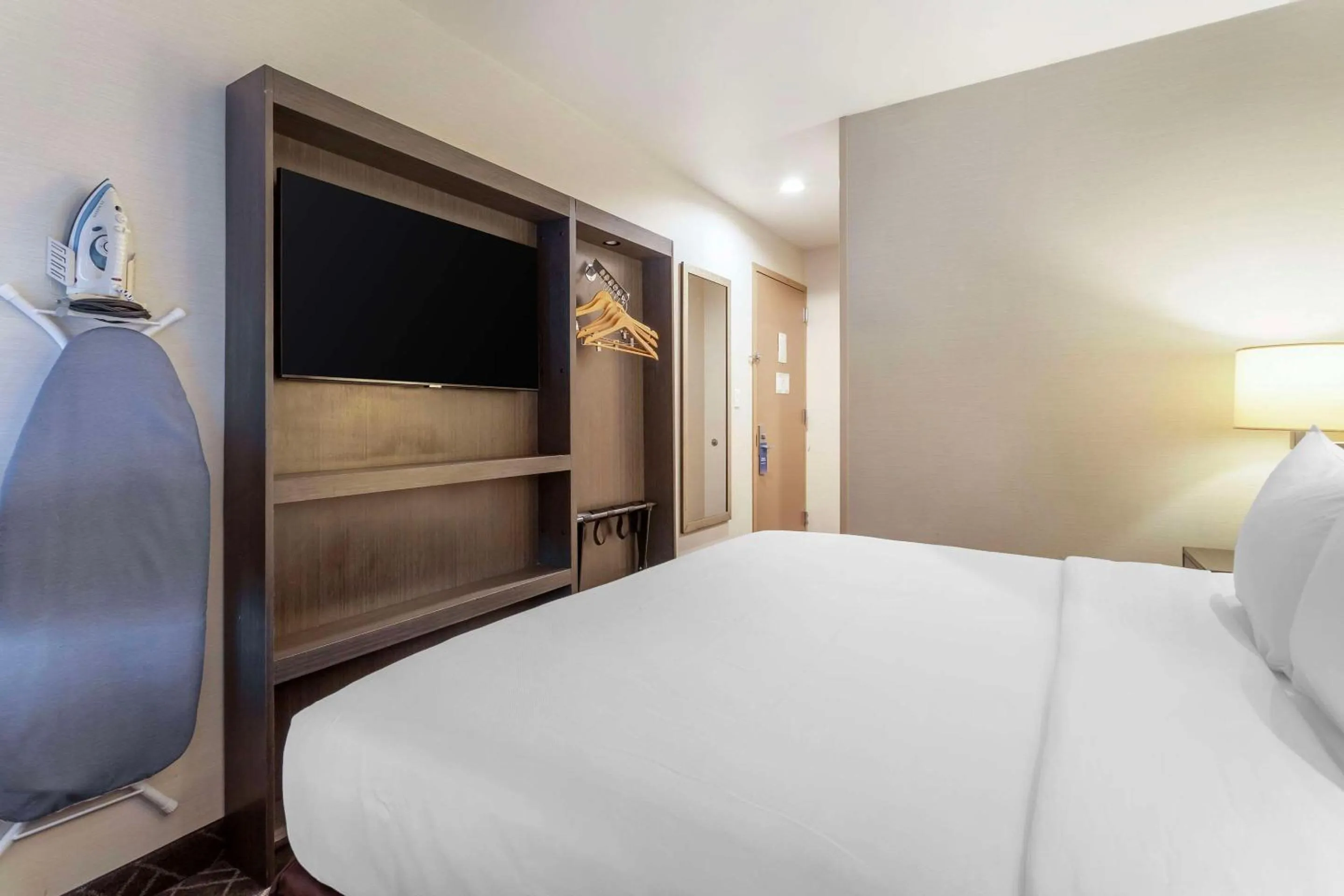 Bedroom in Comfort Inn Manhattan - Midtown West