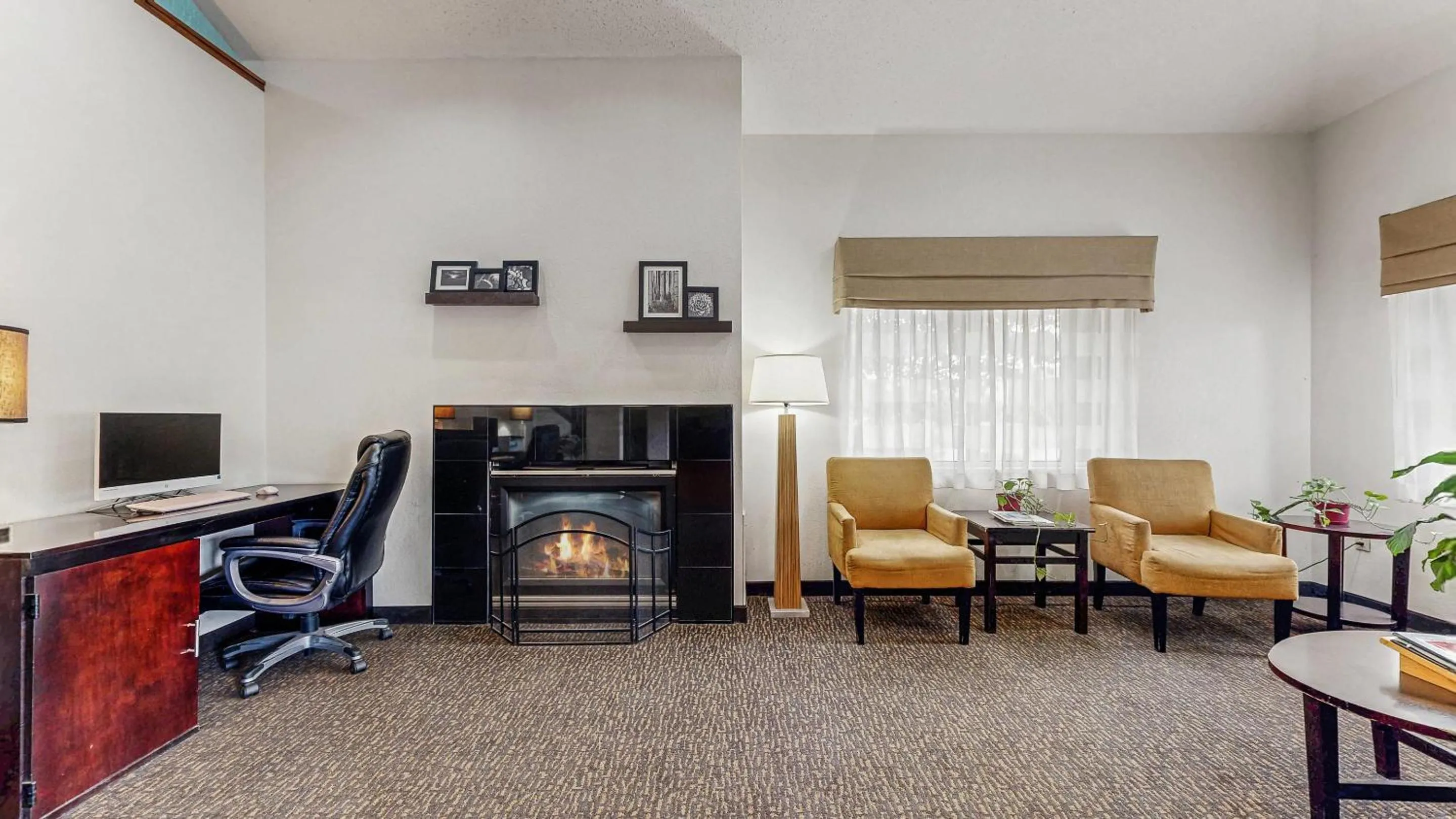 Lobby or reception in Sleep Inn & Suites Buffalo Airport