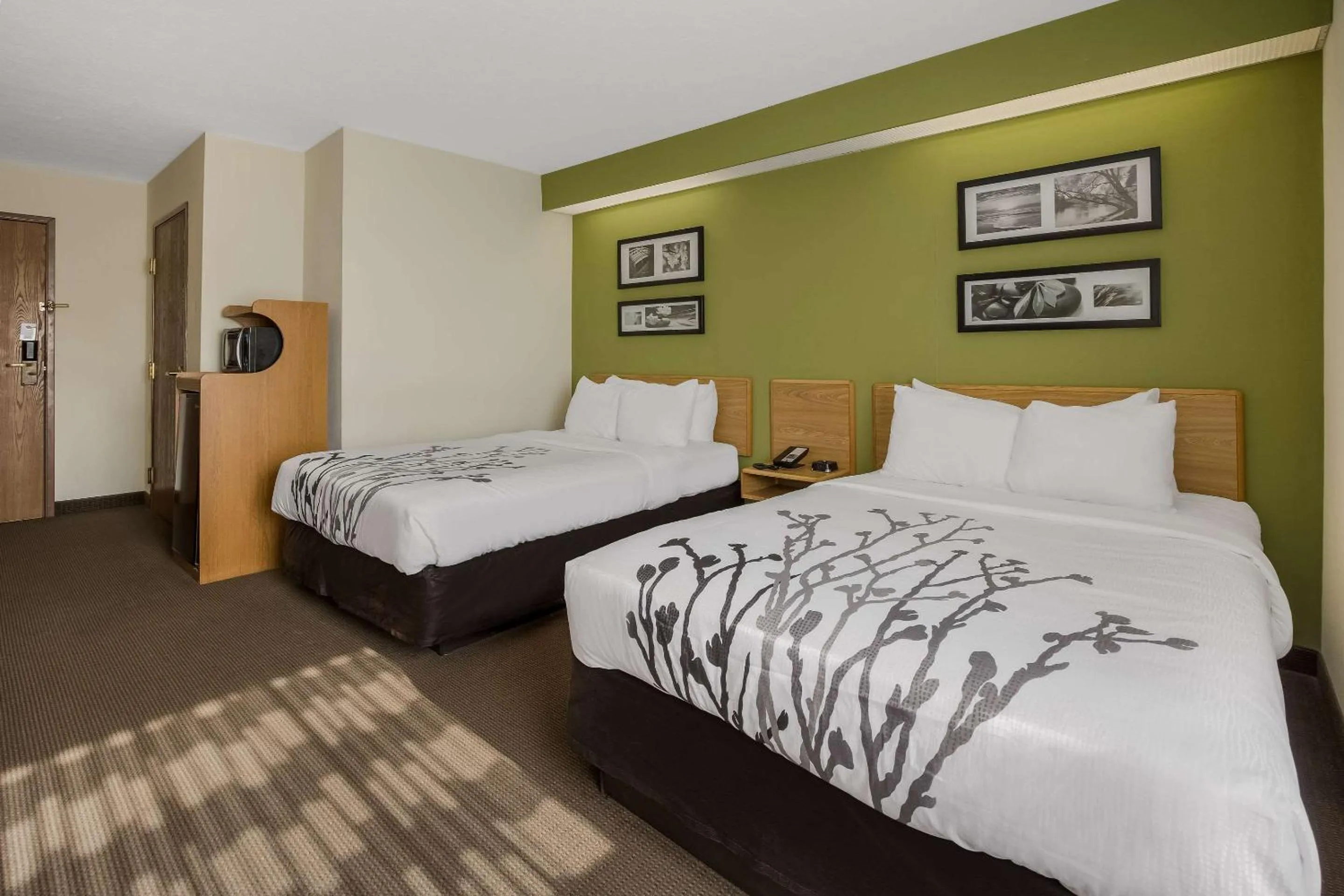 Bedroom, Bed in Sleep Inn