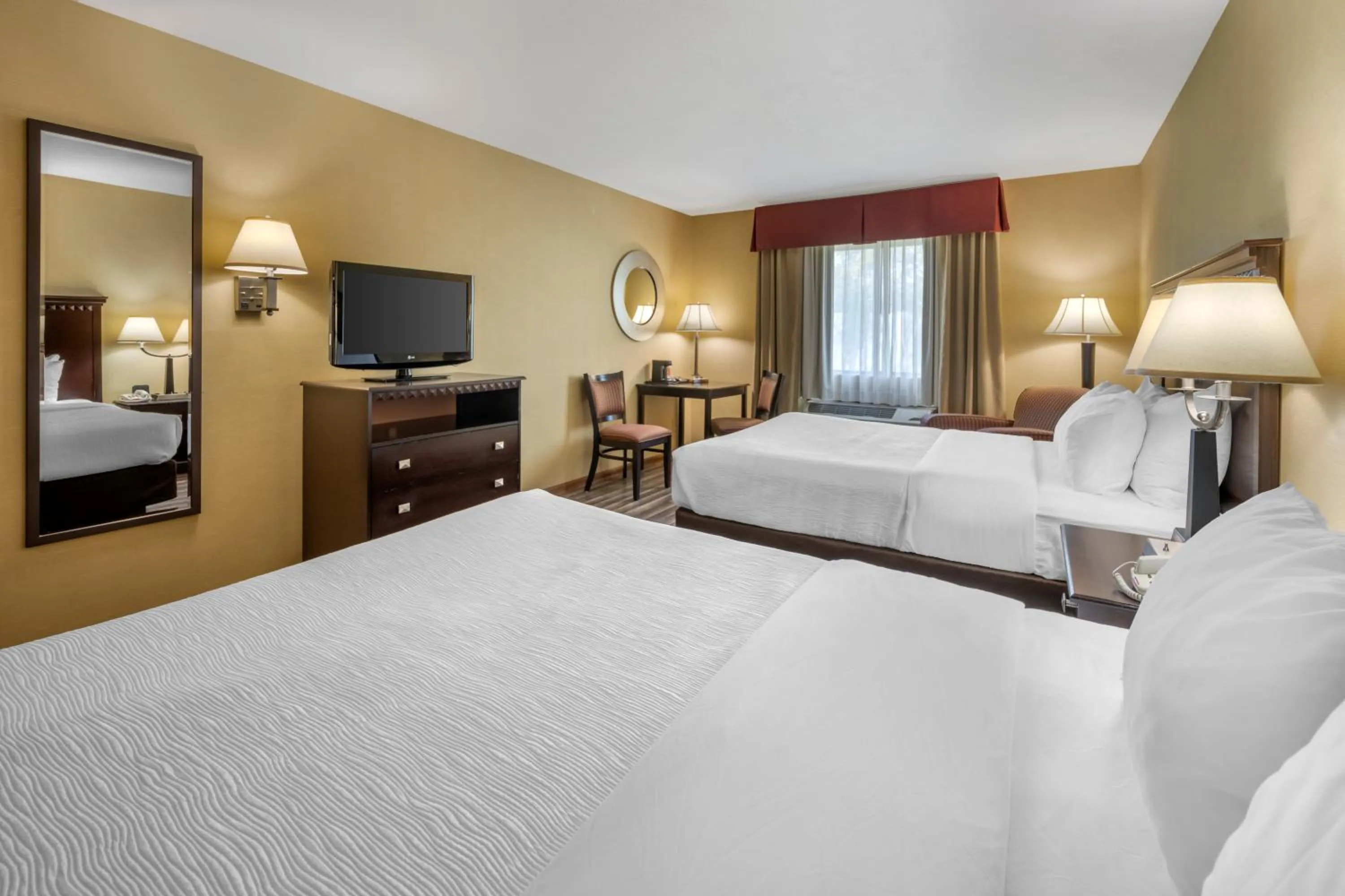 Bedroom, Bed in Quality Inn Greenville North