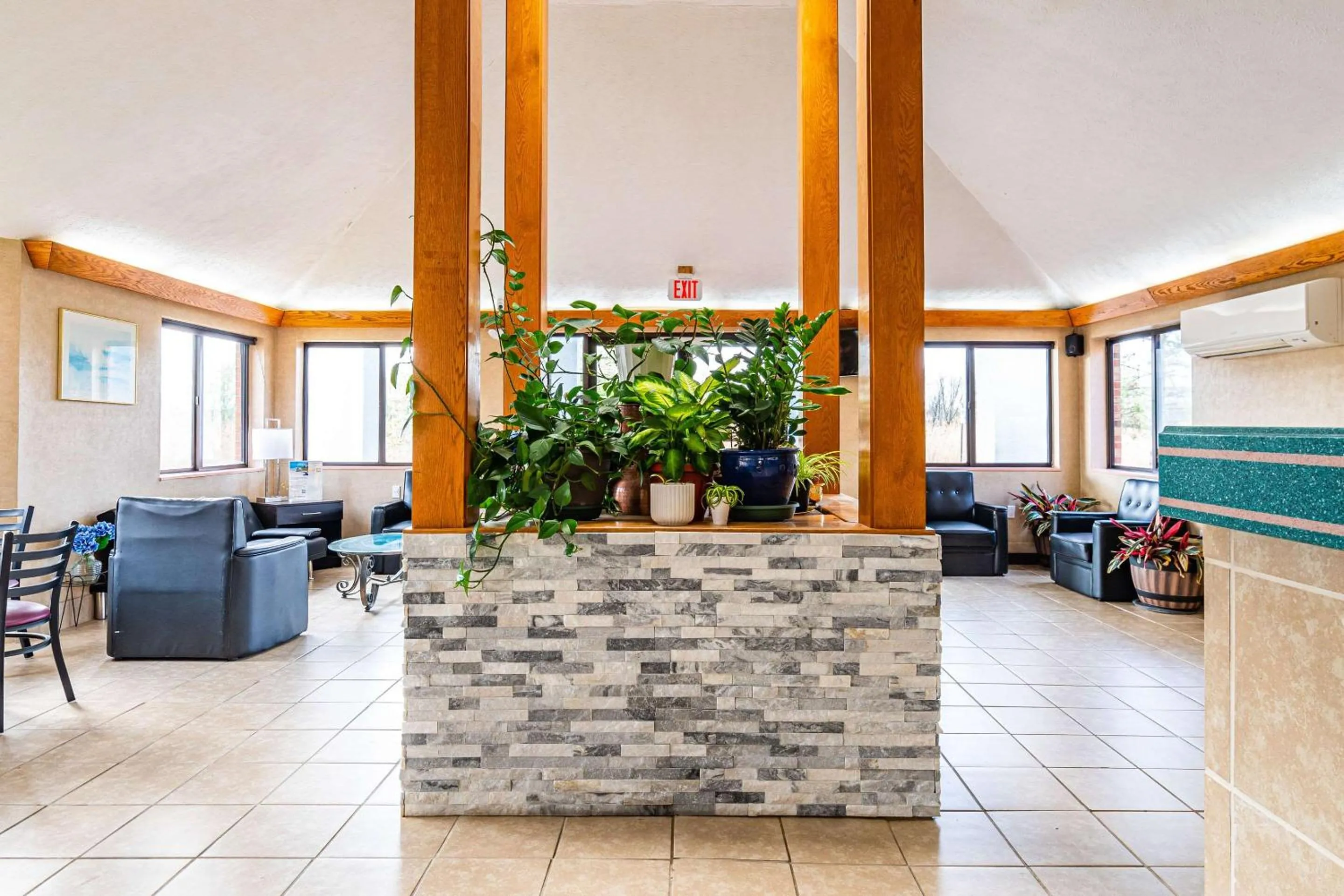 Lobby or reception in Econo Lodge Cleveland Southeast - Kent