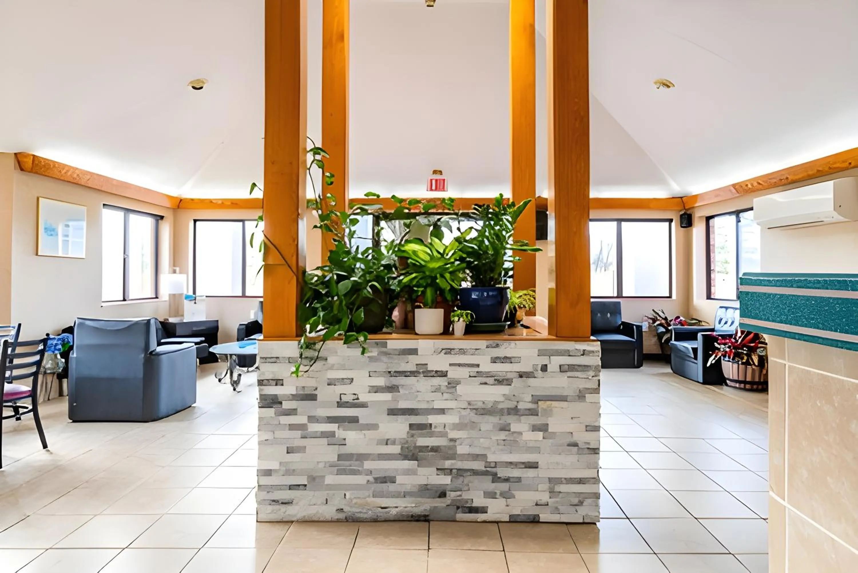 Seating area in Econo Lodge Cleveland Southeast - Kent