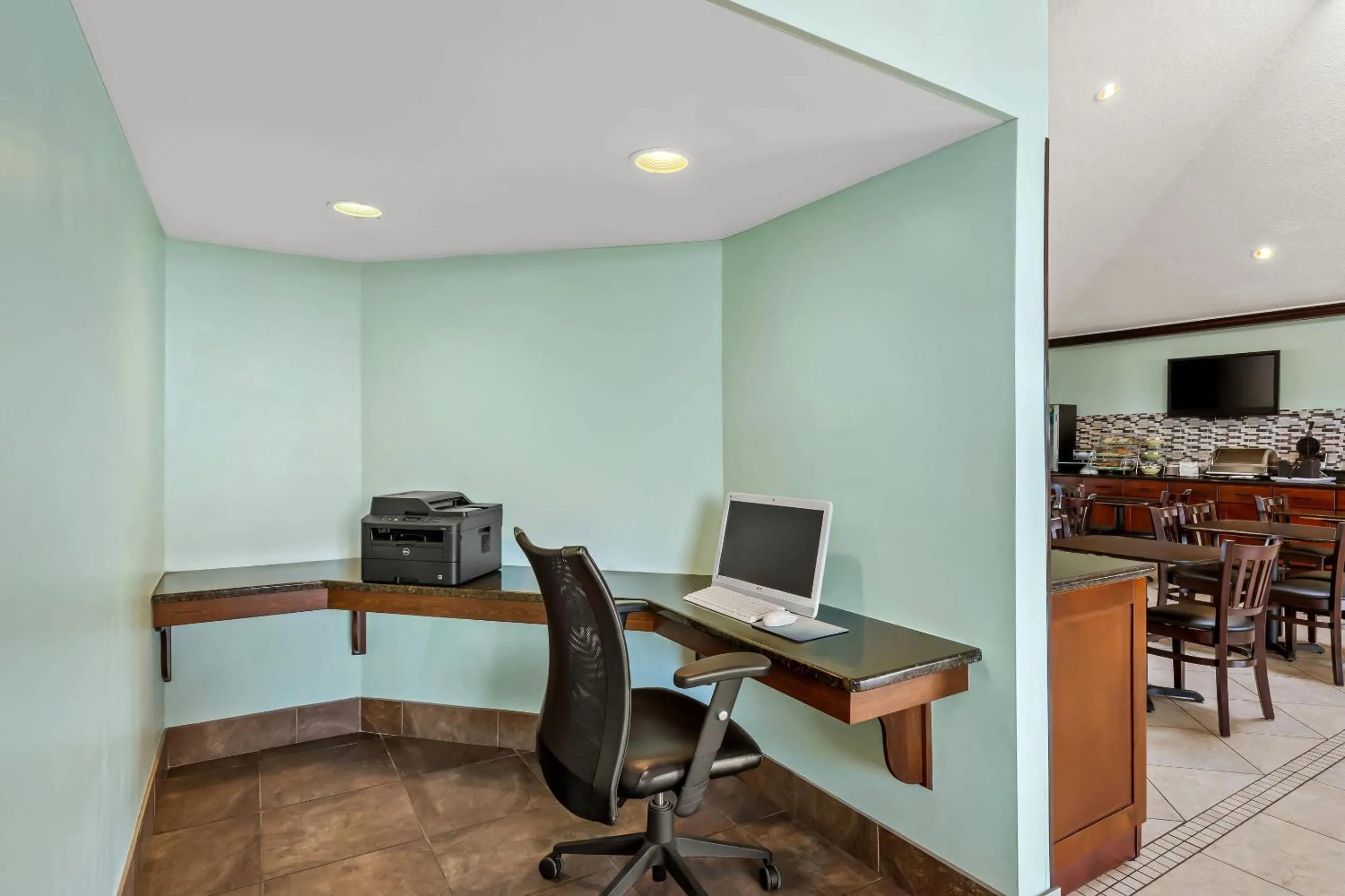 Business facilities in Quality Inn & Suites Seville