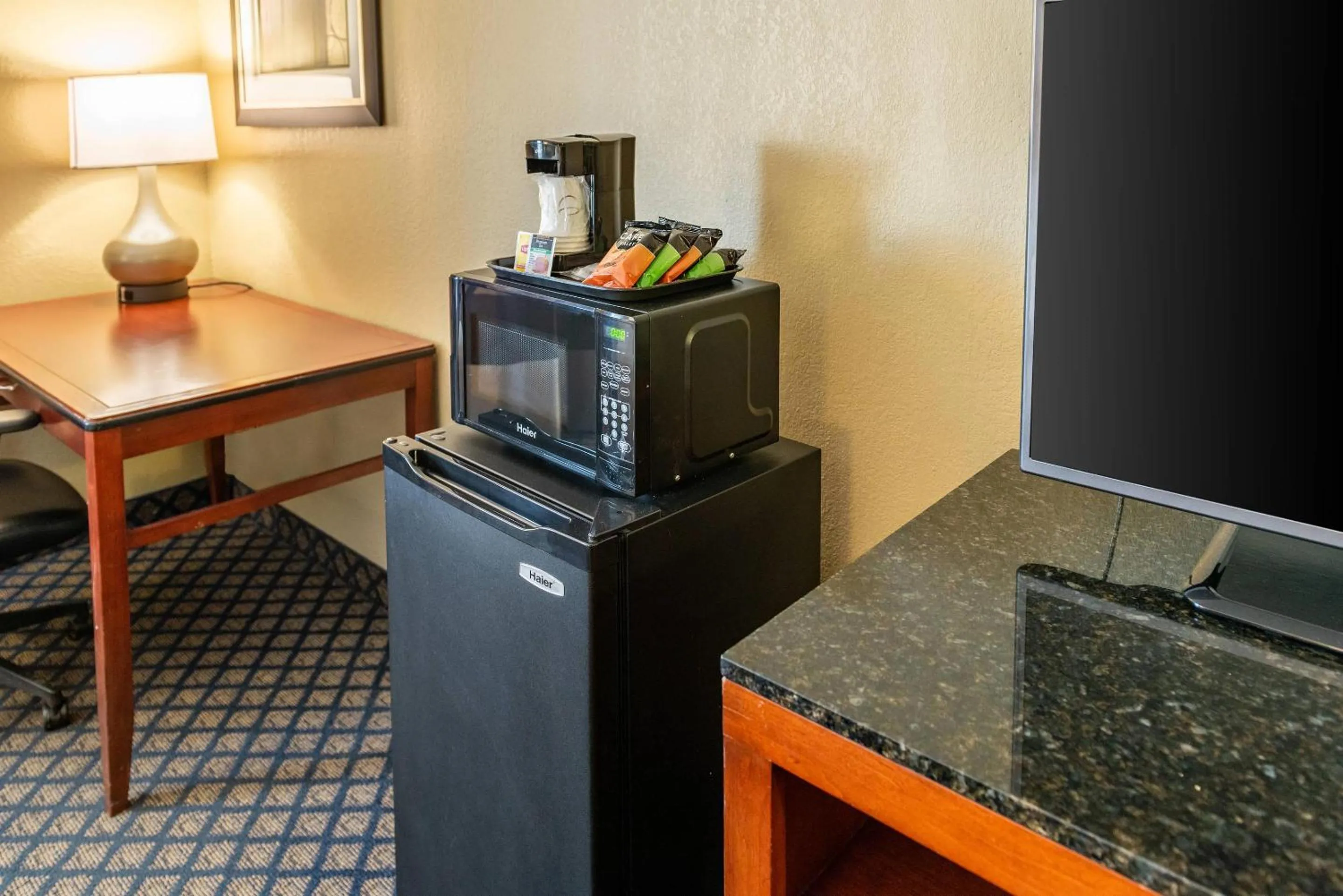 Bedroom in Quality Inn & Suites Seville